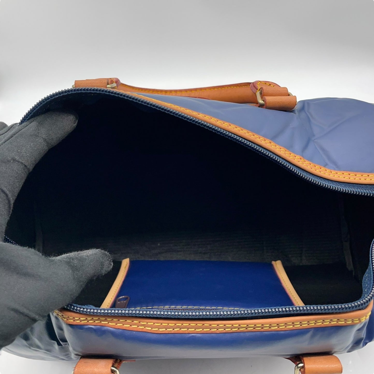 ハンティングワールド HUNTING WORLD ナイロン レザー ボストンバッグ ネイビー 紺 ブラウン 茶色 旅行 出張 軽量 メンズ レディース U17