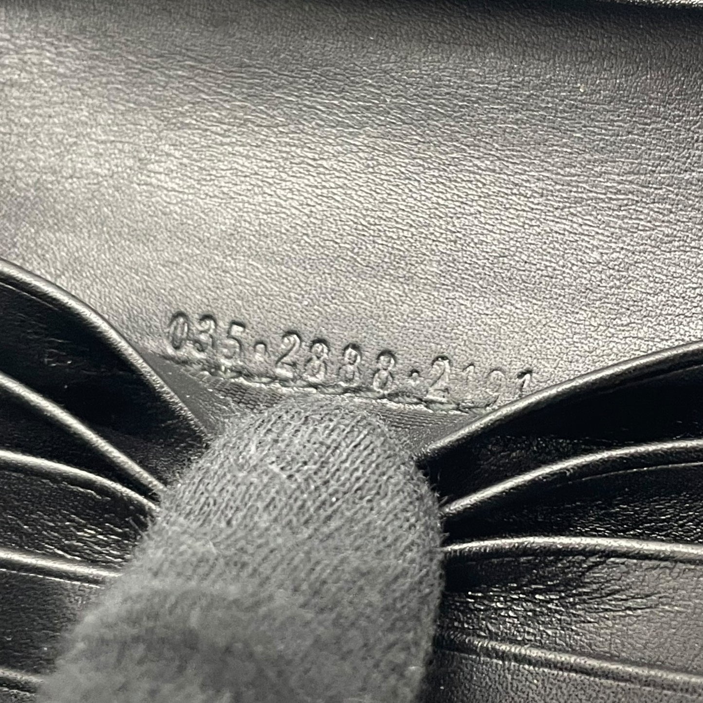 【美品】GUCCI グッチ GGキャンバス タイガーヘッド 二つ折り財布 コンパクトウォレット GG柄 虎 キャンバス レザー ブラック ゴールド金具 ヴィンテージ レディース M2