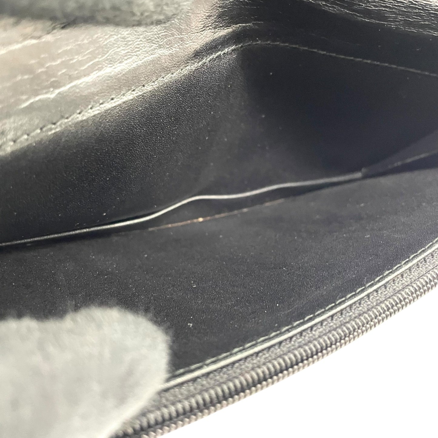 LOEWE ロエベ 二つ折り 長財布 ロングウォレット アナグラム 型押しロゴ ブラック レザー シボ革 ゴールド金具 ヴィンテージ レディース W2