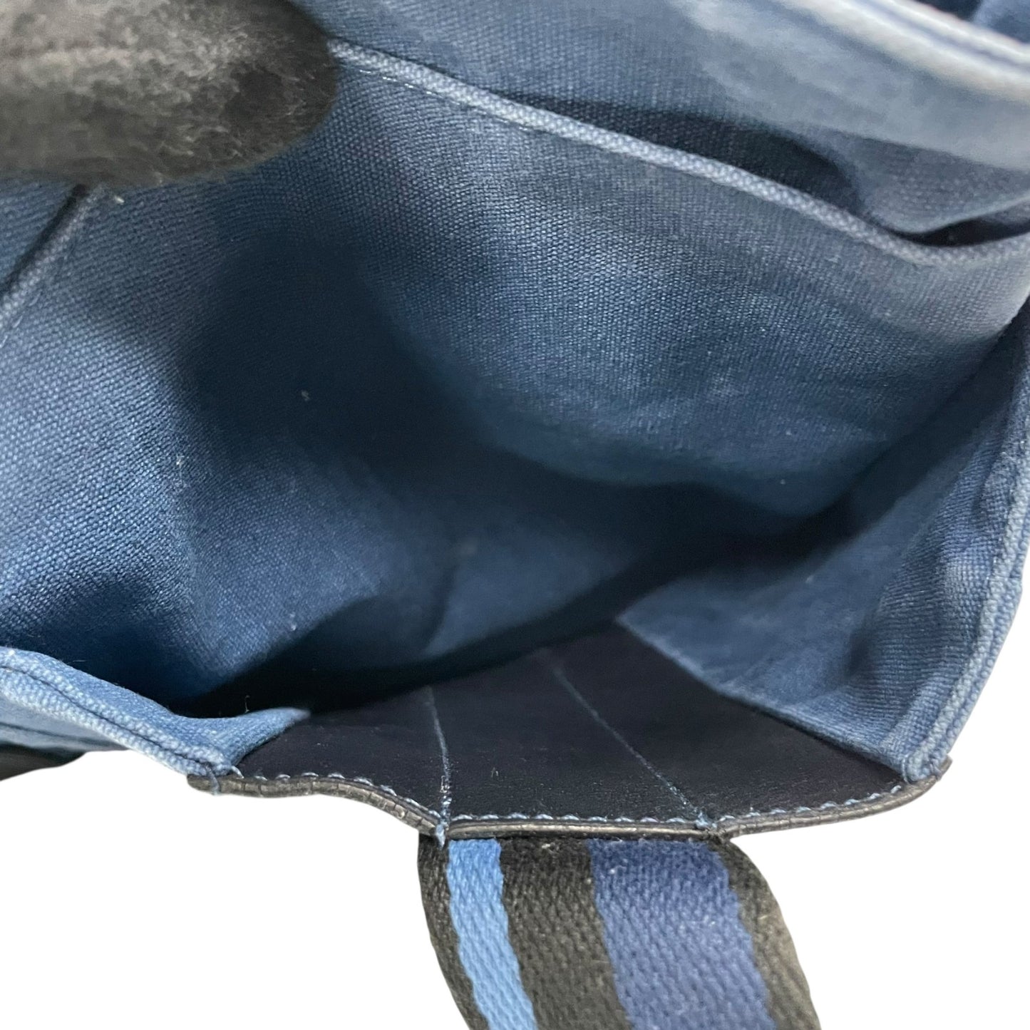 エルメス HERMES トロカホリゾンタル MM トートバッグ ハンドバッグ キャンバス レザー 本革 ネイビー ブルー 青 ブラック 黒 ストライプ メンズ レディース ユニセックス A4収納可 通勤 通学 ビジネス 軽量 鞄 カバン k3