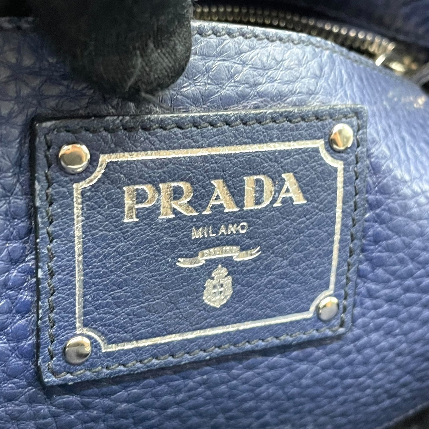 美品 PRADA プラダ 2WAY ハンドバッグ ショルダーバッグ レザー ネイビーブルー ヴィッテロ シルバー金具 B2343M 三角ロゴ 斜め掛け可 手提げ レディース Z4