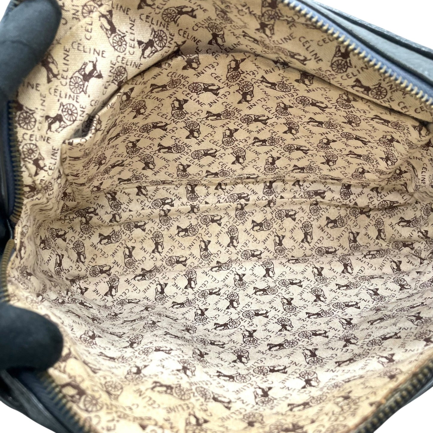 CELINE セリーヌ ダークグレー ショルダーバッグ 裏地総柄 馬車柄 ゴールド金具 ダブルポケット 肩掛け可 ポシェット レザー レディース K5