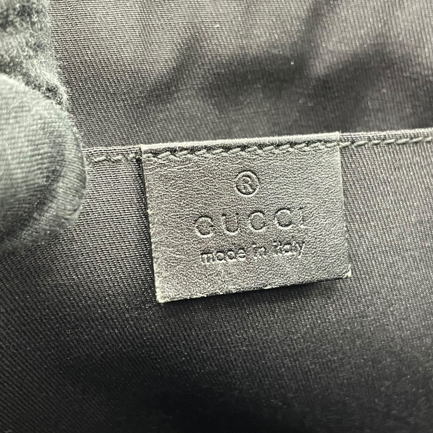 Authentic GUCCI Guccissima GG Clutch Bag Black Leather Silver Hardware With Strap