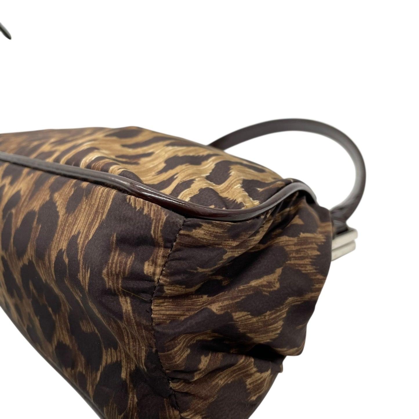 美品 DOLCE&GABBANA ドルチェ＆ガッパーナ ハンドバッグ レオパード ヒョウ柄 茶 ブラウン ナイロン パテントレザー シルバー金具 がま口 レディース C3