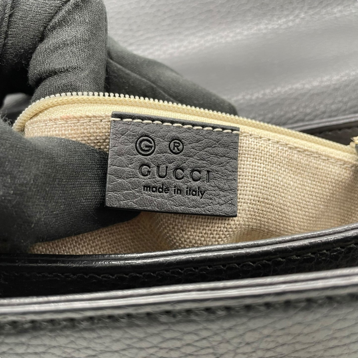 Authentic GUCCI Interlocking G 2Way Handbag Shoulder Bag Black Leather Gold