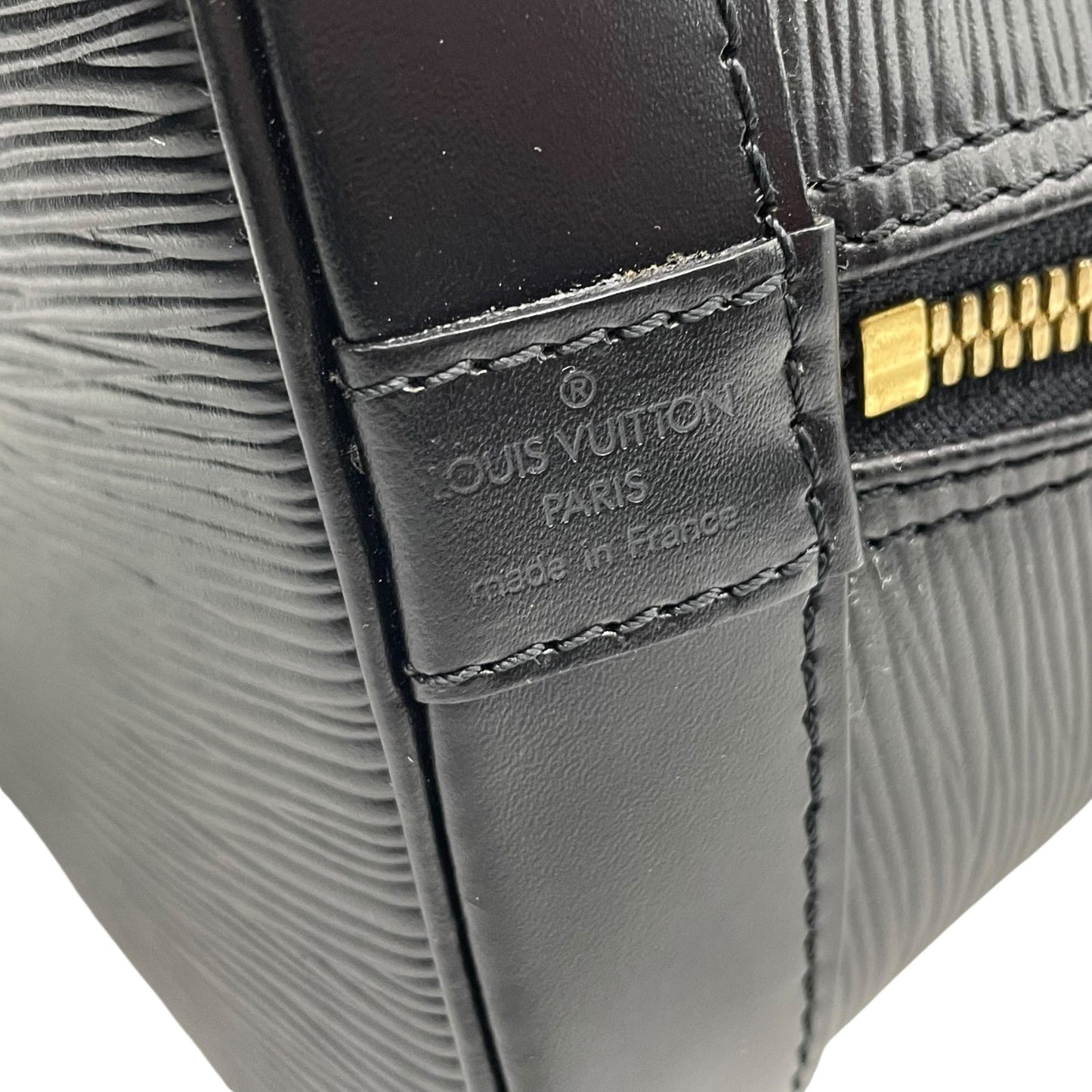 極美品 LOUIS VUITTON ルイヴィトン エピ アルマ 2WAY ハンドバッグ ショルダーバッグ 黒 ノワール ブラック レザー ゴールド金具 M52142 斜め掛け可 メンズ B
