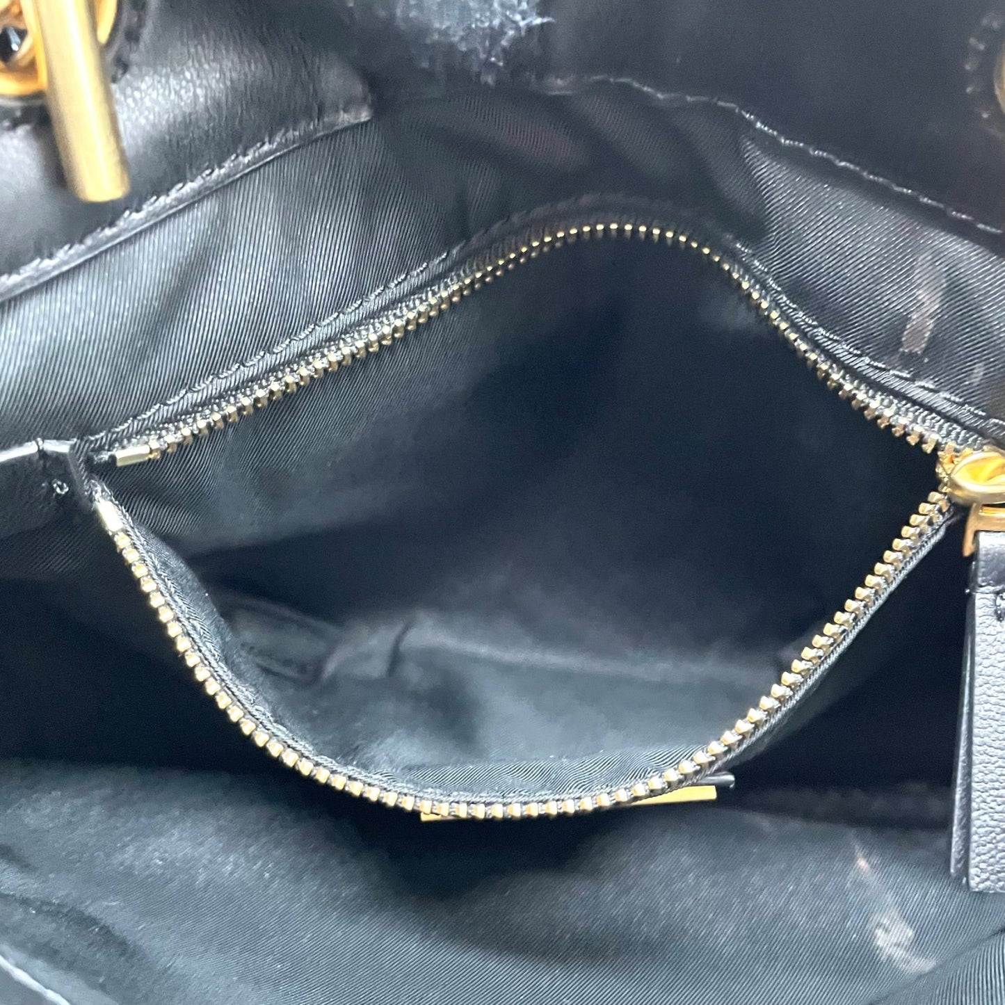 美品 TORY BURCH トリーバーチ フレミング 2WAY ハンドバッグ ショルダーバッグ 黒 ブラック ゴールド金具 レザー キルティング チェーンハンドル 斜め掛け可 レディース C