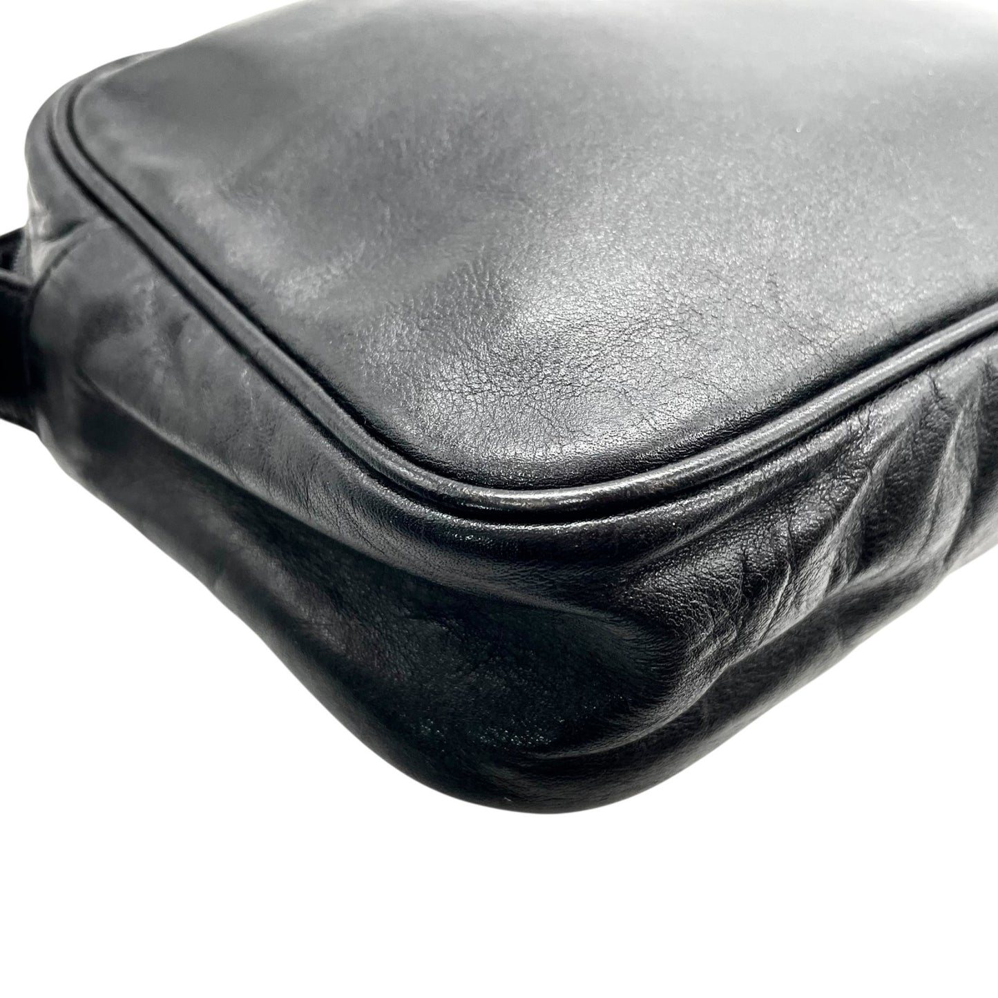 美品 LOEWE ロエベ ショルダーバッグ ミニバッグ コンパクト ポシェット アナグラム ロゴ 黒 ブラック レザー ゴールド金具 斜め掛け可 レディース ヴィンテージ D2