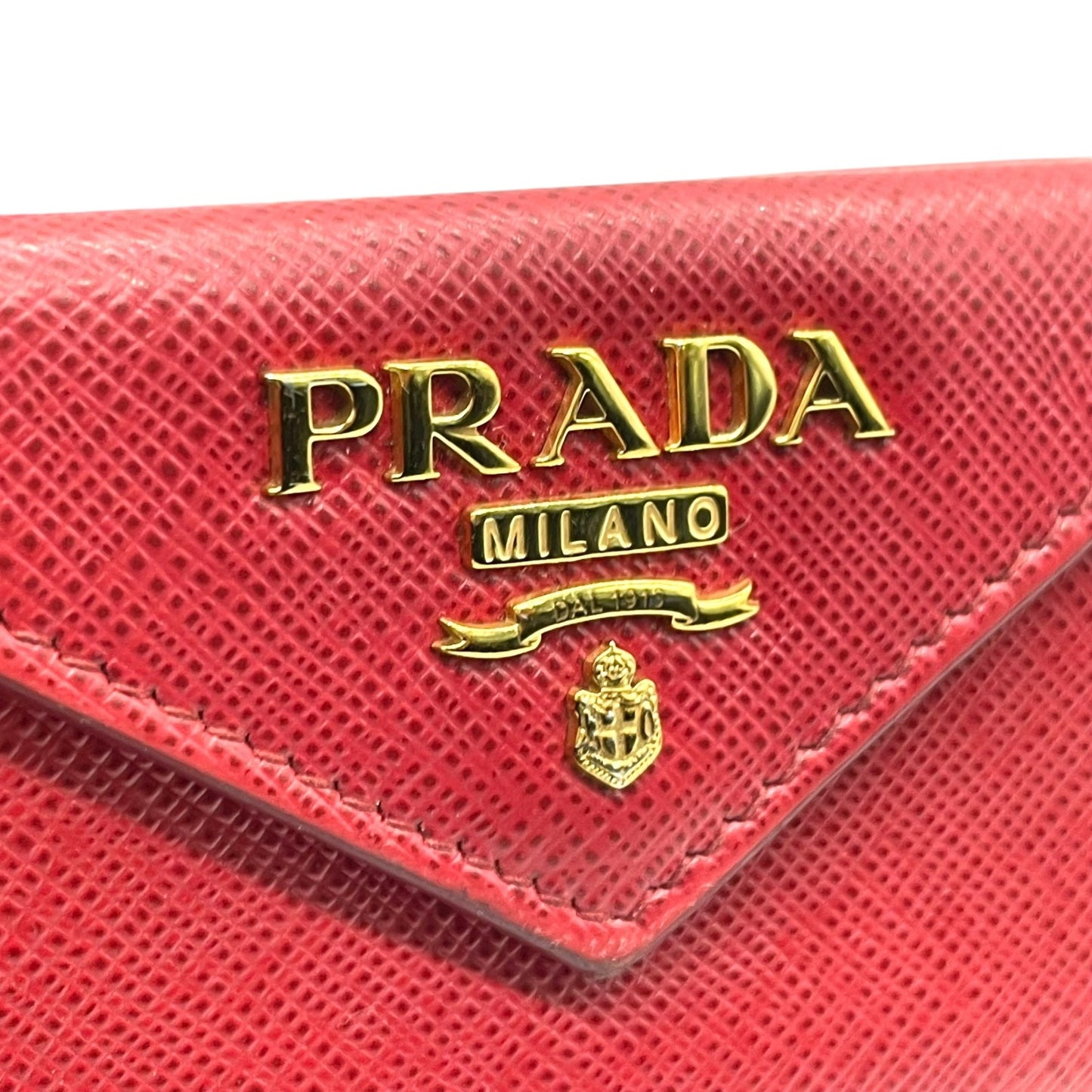 プラダ PRADA サフィアーノレザー 三つ折り財布 ミニウォレット 赤 レッド ゴールドロゴ コンパクトウォレット M5
