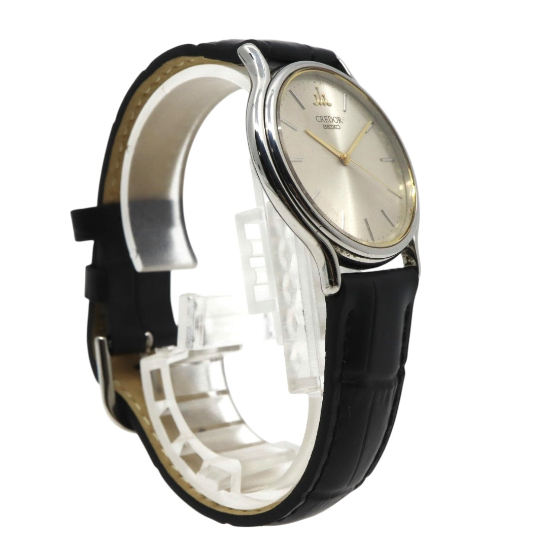 catawiki 【電池交換済】セイコー クレドール 腕時計 8J81-6A30 クオーツ アナログ シルバーダイヤル 薄型ドレスウォッチ メンズ レディース ユニセックス ブラックレザーベルト クラシック エレガント 高級モデル シンプル クリーニング済み G2