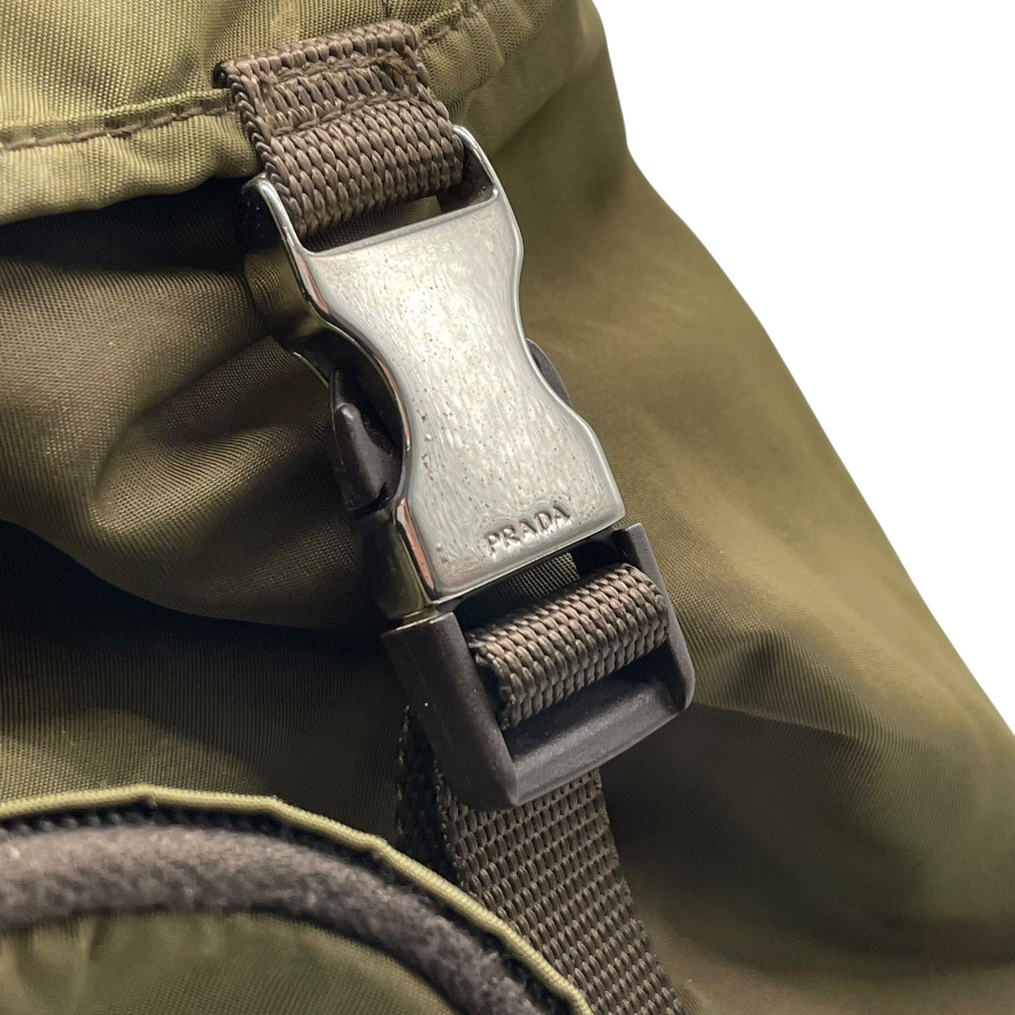 プラダ PRADA リュックサック バックパック カーキ 茶 ブラウン ナイロン 三角ロゴプレート トライアングルロゴ シルバー金具 メンズ レディース Z4