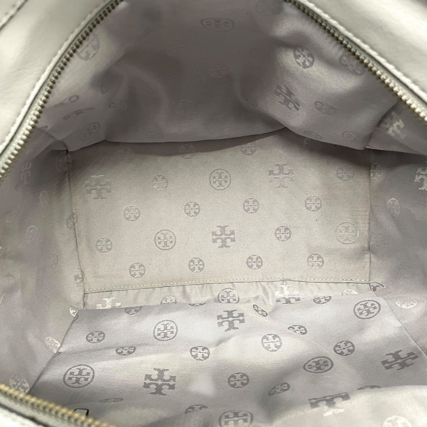 トリーバーチ TORY BURCH 2WAY ハンドバッグ ショルダーバッグ グレー レザー ブラック金具 スクエア型 ロゴ 斜め掛け可 ファスナー開閉 レディース U11
