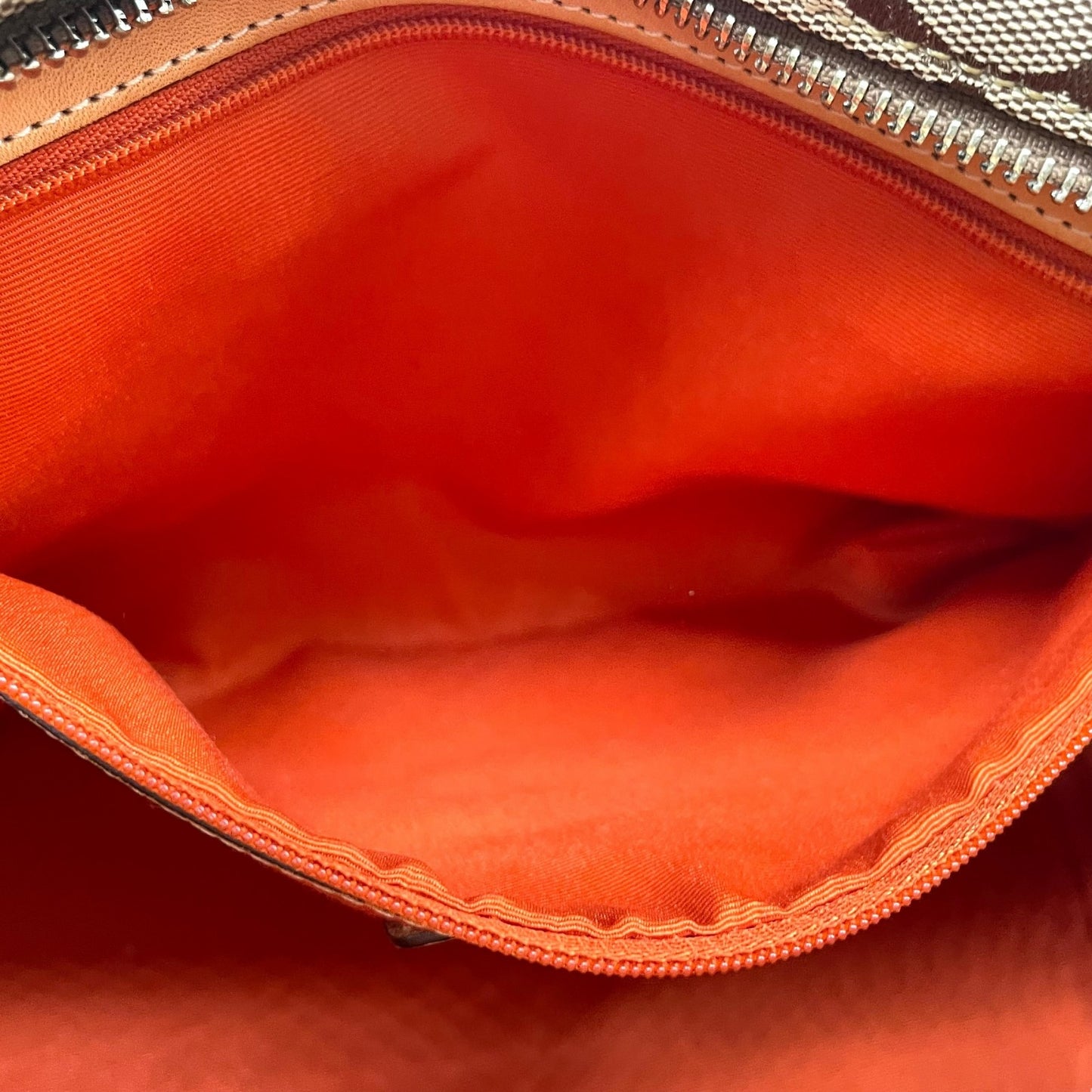 COACH コーチ シグネチャー キャンバス トートバッグ レザー 茶 ブラウン ベージュ シルバー金具 肩掛け可 ファスナー開閉 レディース S11