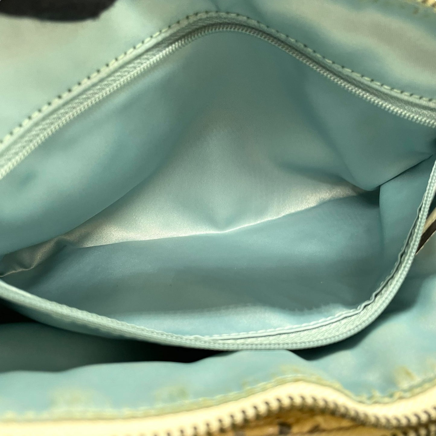 COACH コーチ ハンドバッグ ワンショルダー ベージュ レザー 型押し エンボス チェーンショルダー 肩掛け可 ロゴ チャーム付き レディース S30