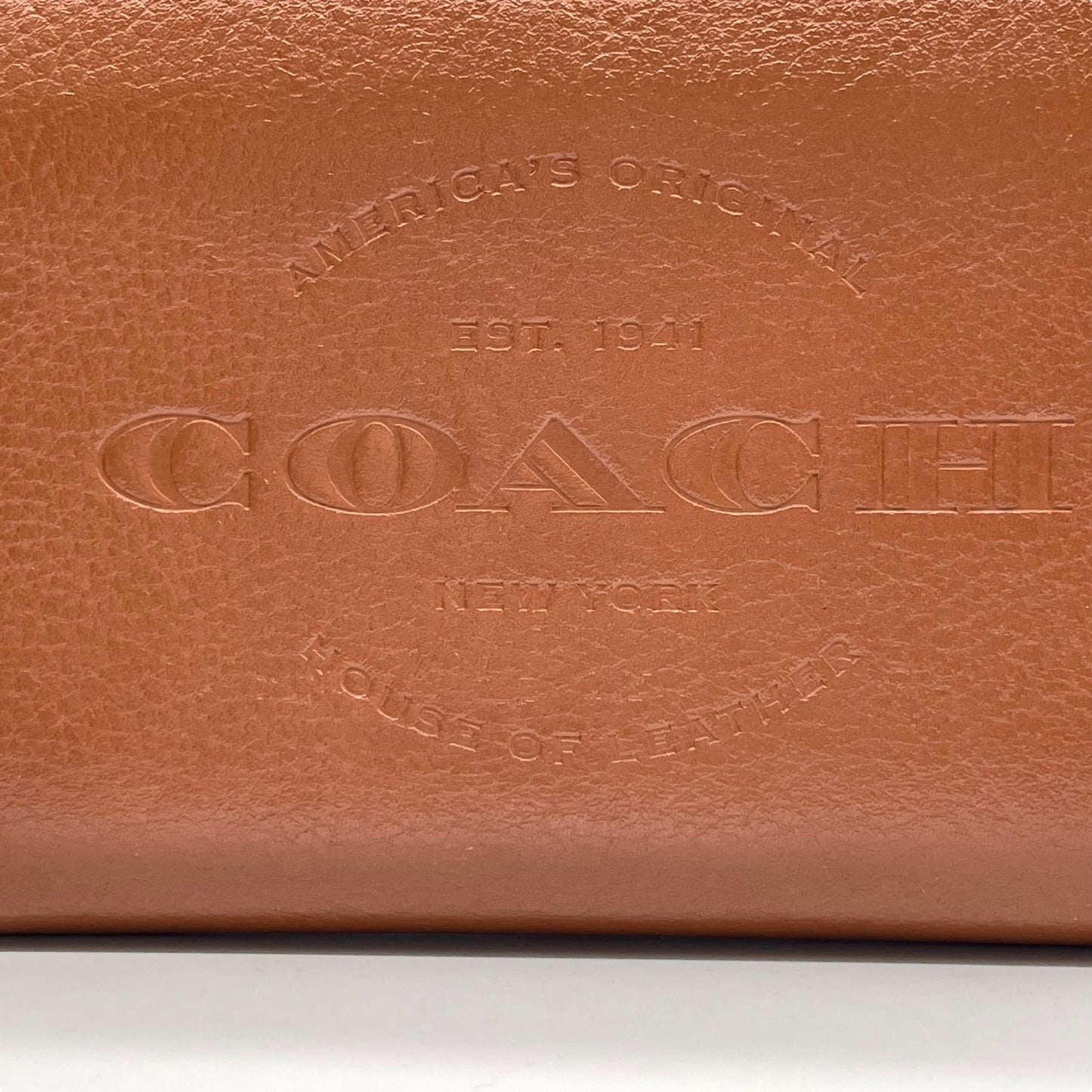 美品 コーチ COACH 長財布 ブラウン 茶色 レザー ラウンドジップ ラウンドファスナー ロゴ型押し シンプル ウォレット W4