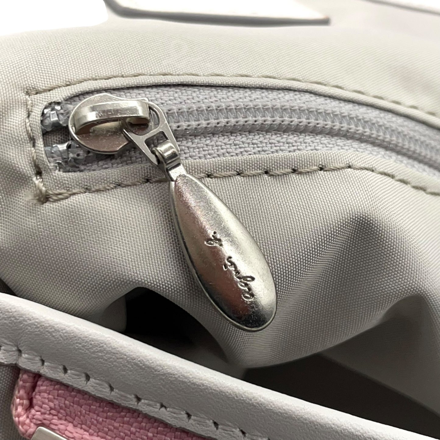 アニエスベー agnès b. VOYAGE トートバッグ ピンク 白 ホワイト ナイロン レザー 大容量 軽量 シンプルデザイン U17