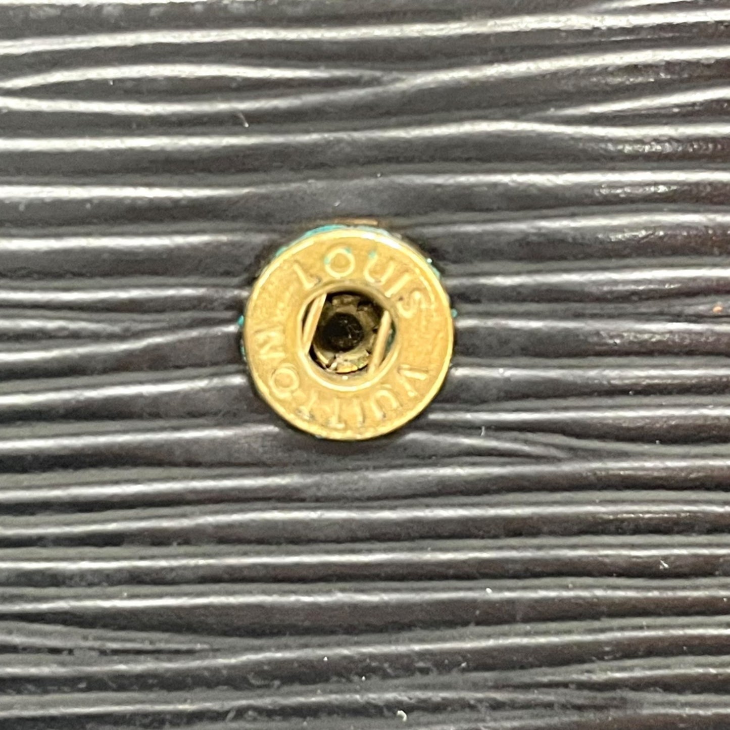 ルイ・ヴィトン Louis Vuitton ミュルティクレ6 M63812 エピ 6連キーケース ノワール ブラック レザー ゴールド金具 メンズ レディース M5