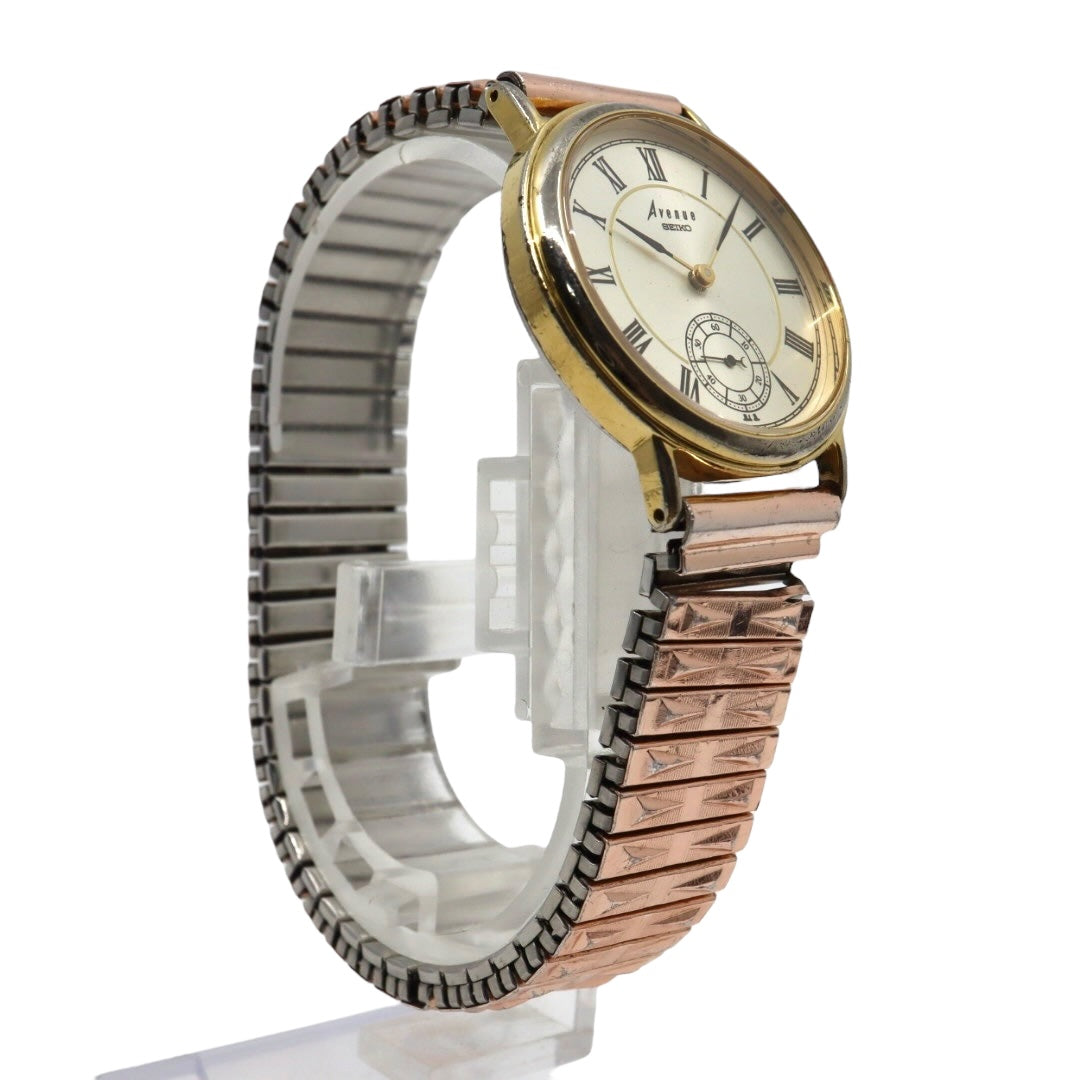 【電池交換済／稼働品】SEIKO セイコー アベニュー 腕時計 クオーツ スモールセコンド ローマンインデックス ゴールド シルバー メンズ レディース ユニセックス ドレスウォッチ ビンテージ アンティーク クラシック レトロ 2K23-6000 G4