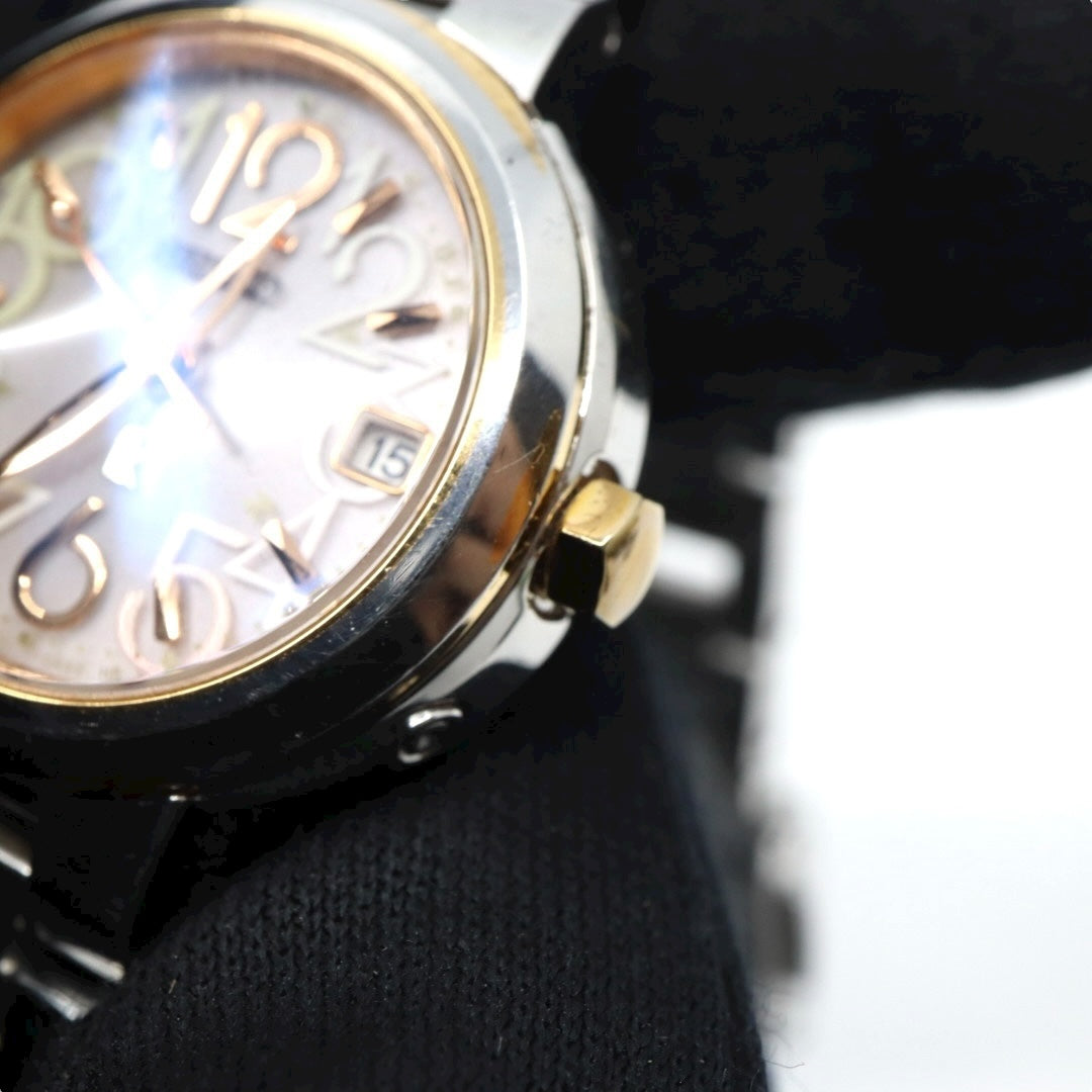 SEIKO Lukia ピンク文字盤 アラビアインデックス 電波ソーラー 26mm ラウンドフェイス ステンレススチール レディースウォッチ G11