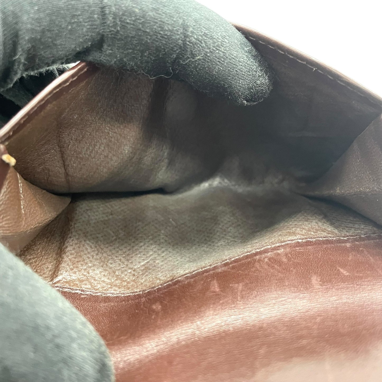 美品 GUCCI グッチ レザー 二つ折り財布 ボルドー ブラウン ゴールド金具 インターロッキング 035-904 ヴィンテージ レディース オールドグッチ M4