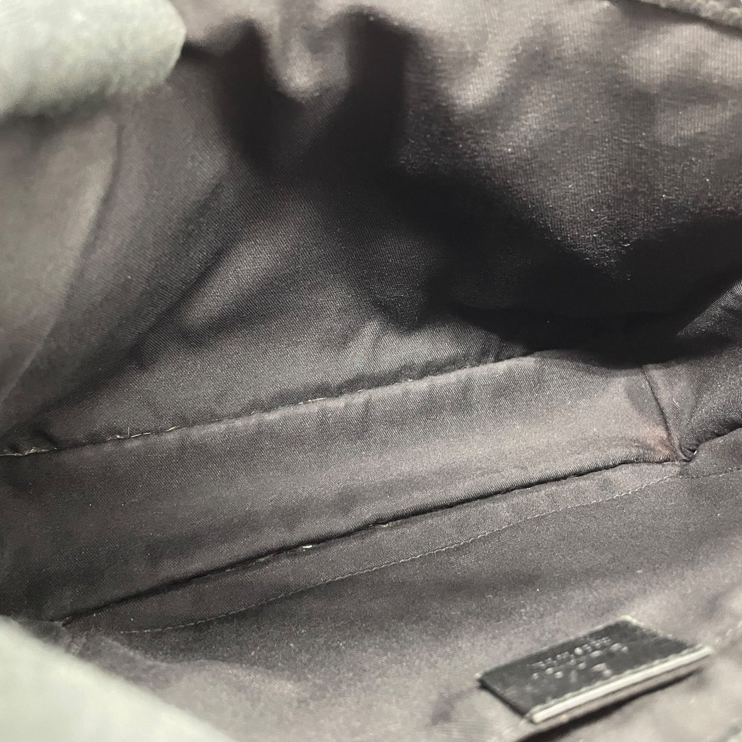 Authentic GUCCI Guccissima GG Clutch Bag Black Leather Silver Hardware With Strap