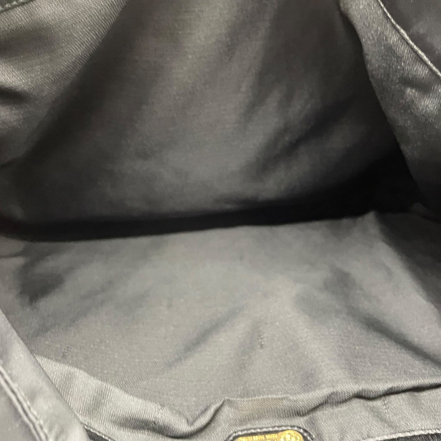 美品 FENDI フェンディ トートバッグ ワンショルダー FFロゴ 黒 ブラック ナイロン レザー ゴールド金具 肩掛け可 レディース シンプル ビジネス C1