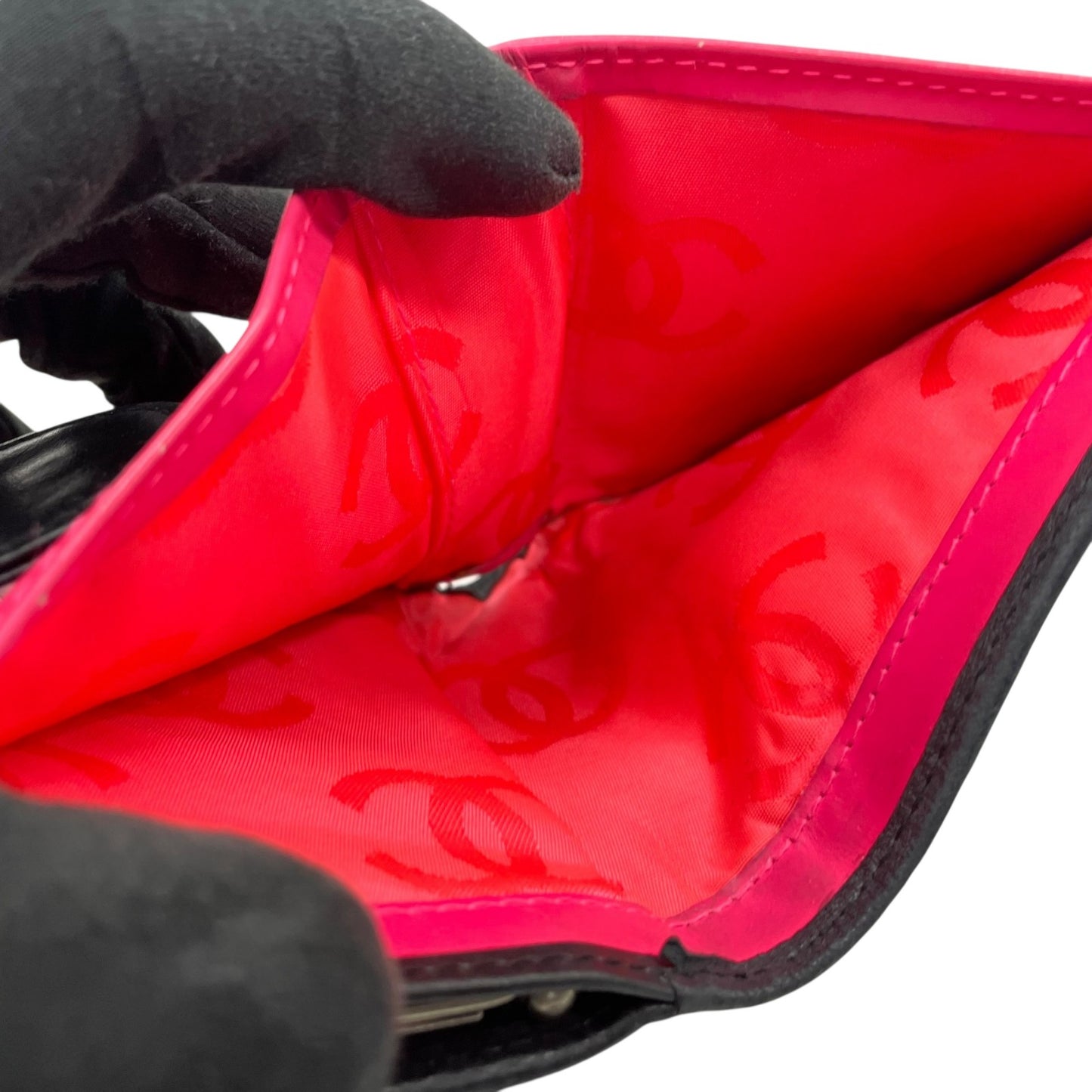 CHANEL シャネル 二つ折り財布 がま口 コンパクトウォレット カンボンライン ココマーク キルティング 黒 ブラック ピンク レザー レディース M1