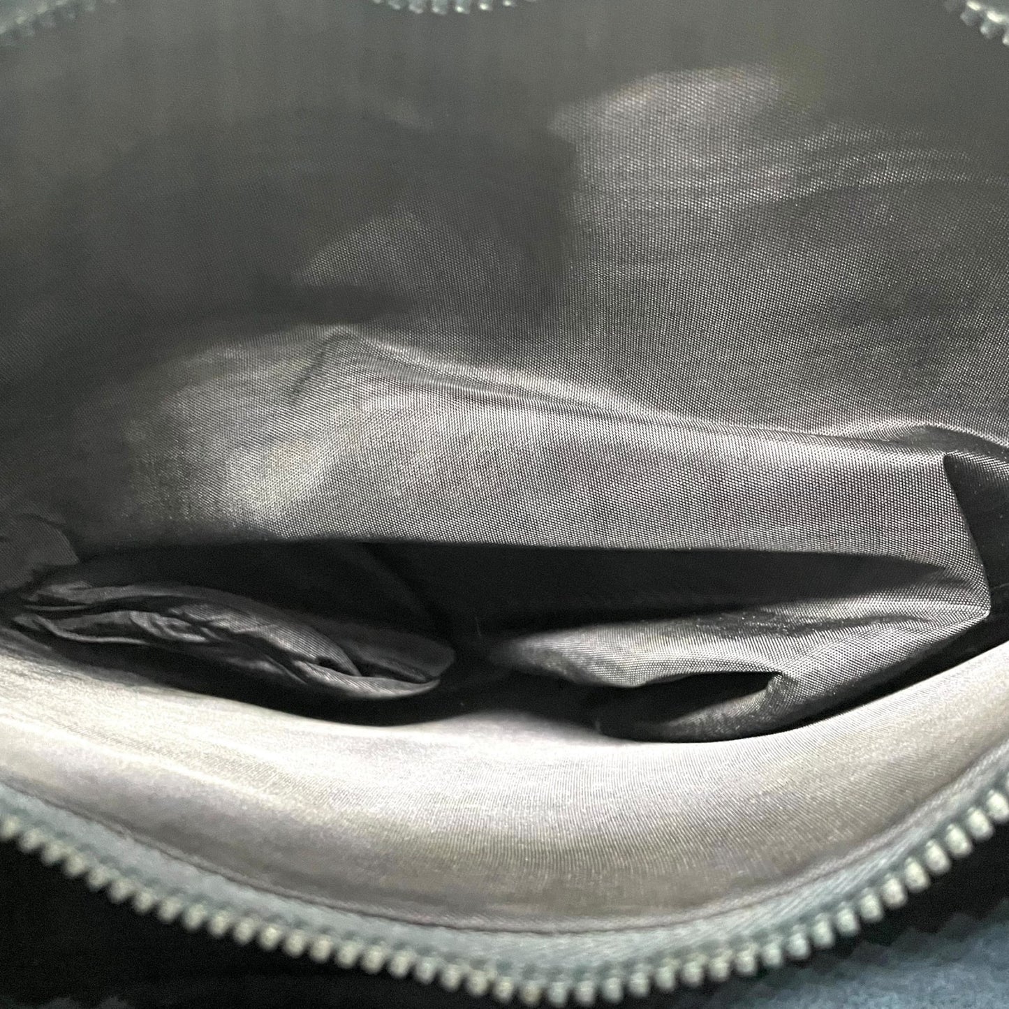 GUCCI グッチ ハンドバッグ トートバッグ ネイビー 紺色 レザー 本革 ゴールド金具 ヴィンテージ オールドグッチ 上品 高級感 通勤 通学 D1