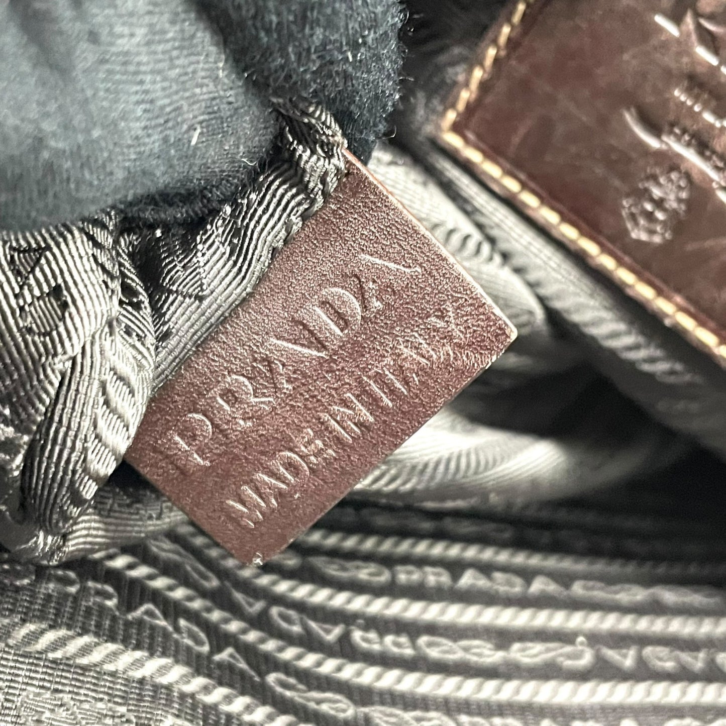 PRADA プラダ ジャガードロゴ 2WAY ビジネスバッグ ショルダーバッグ キャンバス レザー ベージュ ブラウン 南京錠 メンズ レディース Z4