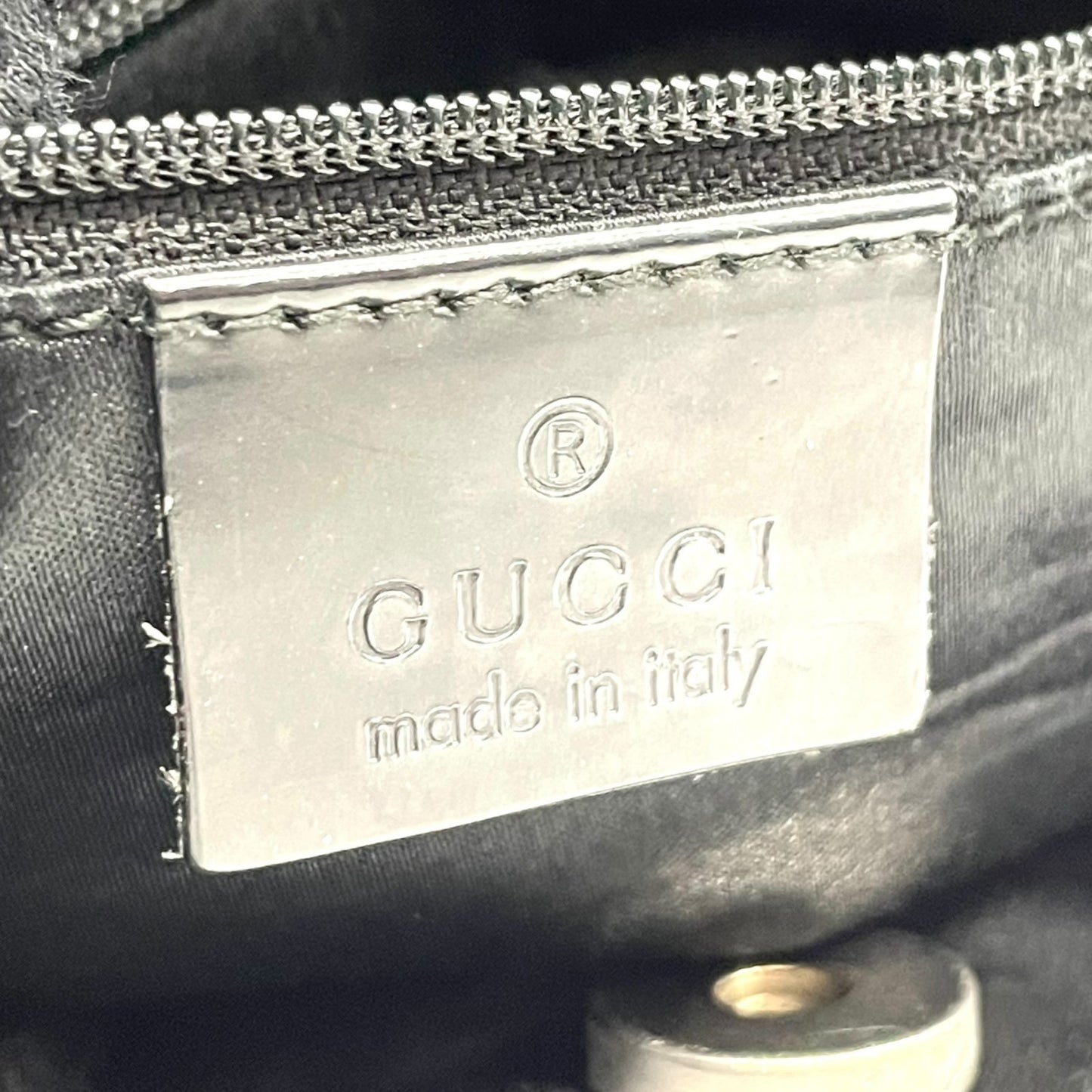 GUCCI グッチ ワンショルダーバッグ ハンドバッグ 黒 ブラック シルバー金具 キャンバス パテントレザー メタルハンドル ロゴプレート 肩掛け可 マグネット開閉 ホーボー レディース D6