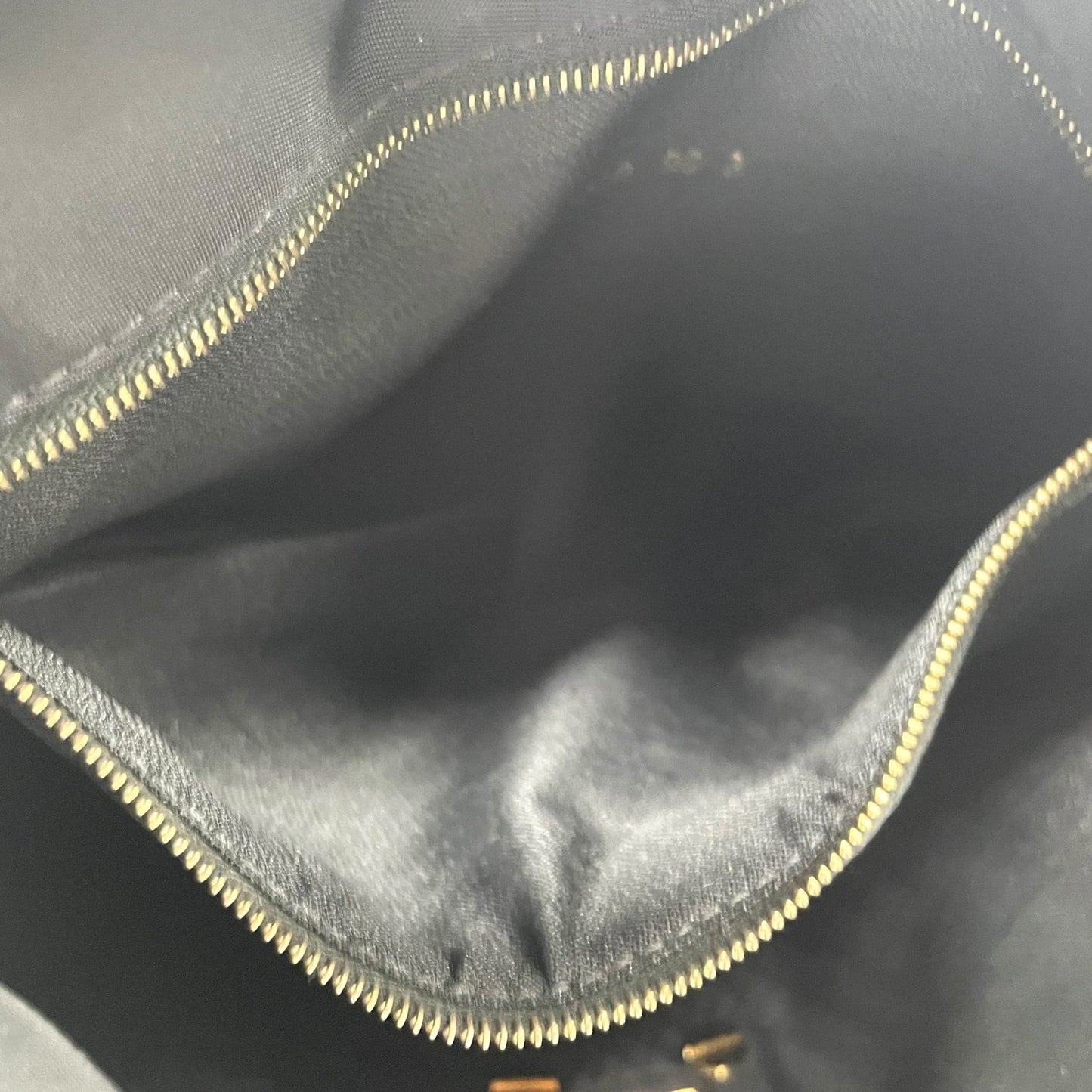 【未使用級】 FENDI フェンディ FFモチーフ ナイロン ショルダーバッグ ブラック ヴィンテージ オールド FF金具 ゴールド金具 ロゴ C3 美品