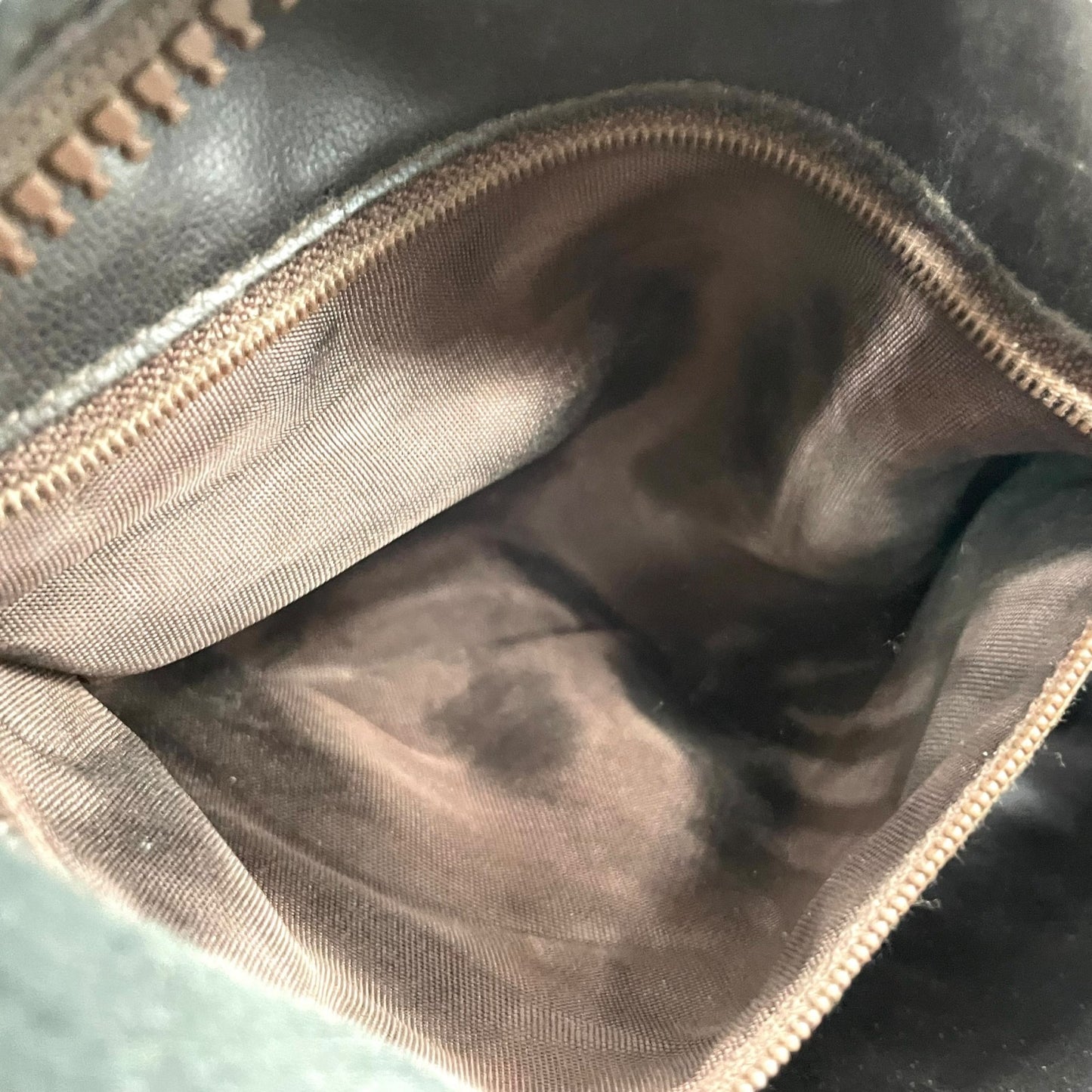 CELINE オールドセリーヌ マカダム柄 トリオンフ ショルダーバッグ 茶 ブラウン レザー ゴールド金具 斜め掛け可 ミニバッグ ポシェット レディース ヴィンテージ B1