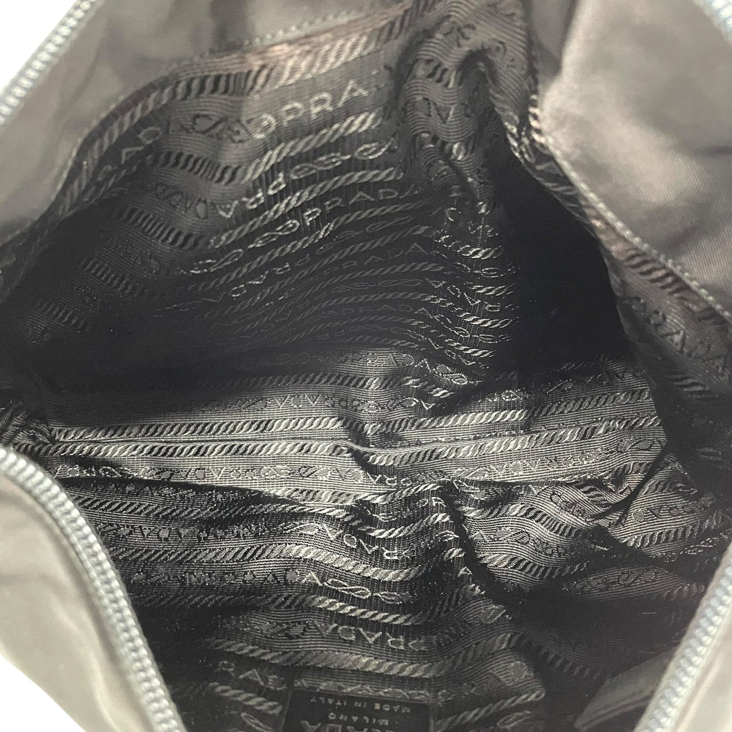 美品 PRADA プラダ ワンショルダー ショルダーバッグ ハンドバッグ 三角プレートロゴ トライアングルロゴ 黒 ブラック ナイロン シルバー金具 レディース B2