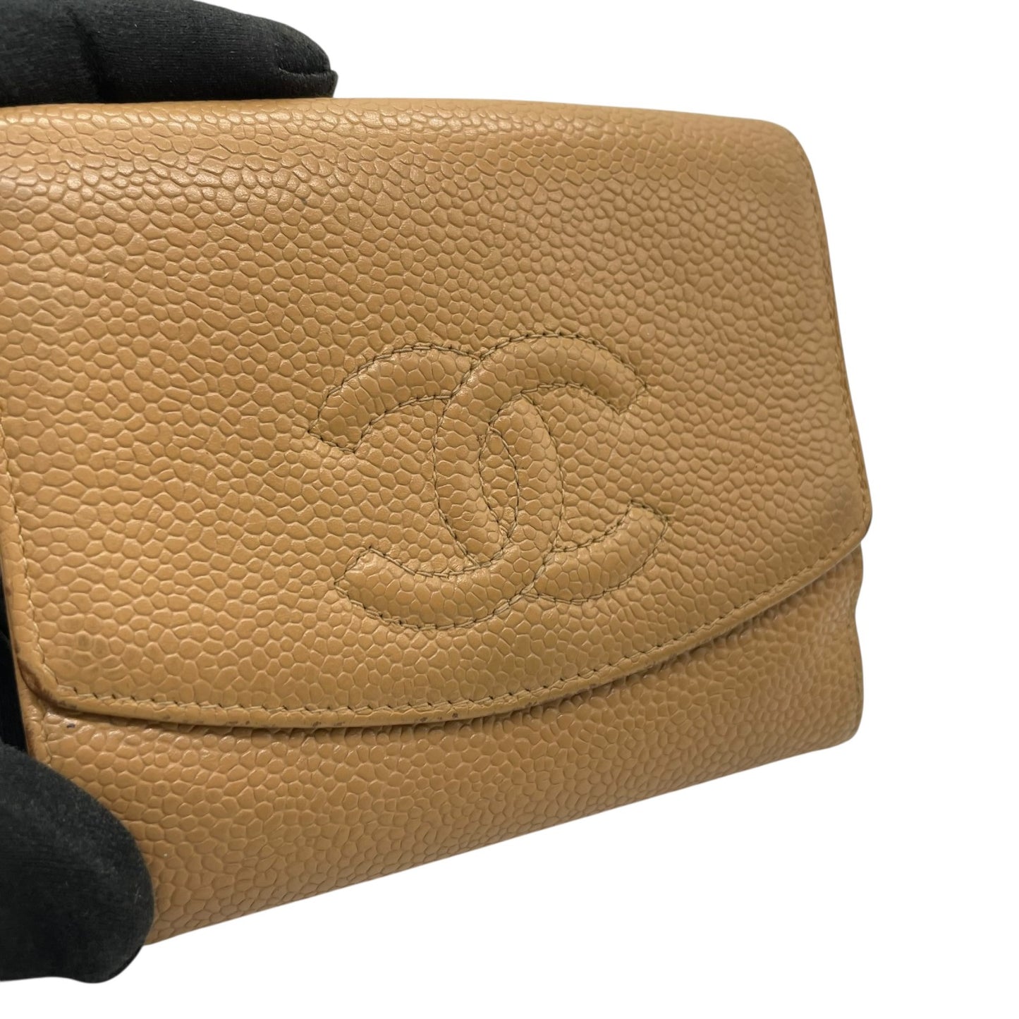 シャネル CHANEL 三つ折り財布 キャビアスキン調 レザー ココマーク 型押し キャメル ゴールド金具 金金具 箱・カード付 シール付 W2