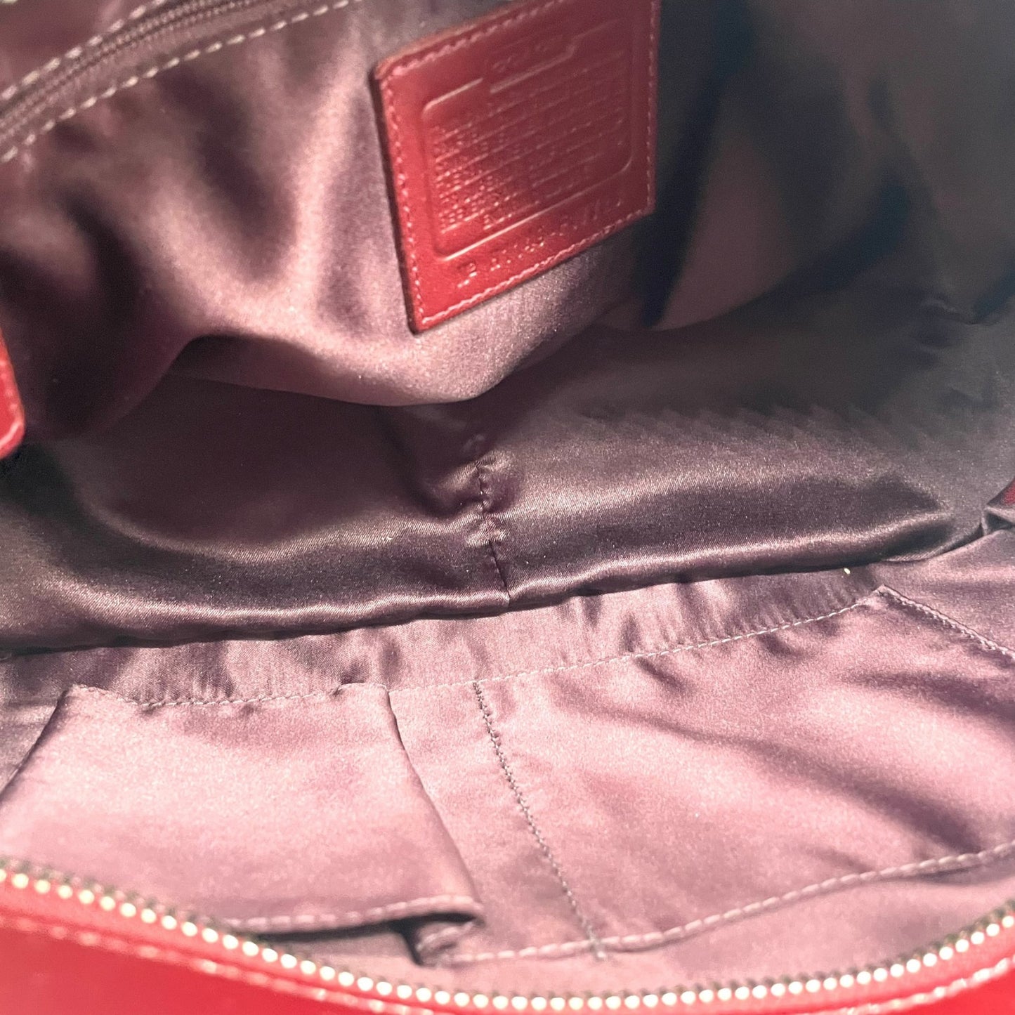 コーチ COACH トートバッグ シグネチャー エナメル レザー ボルドー ワインレッド 赤 レディース 肩掛け可能 S84