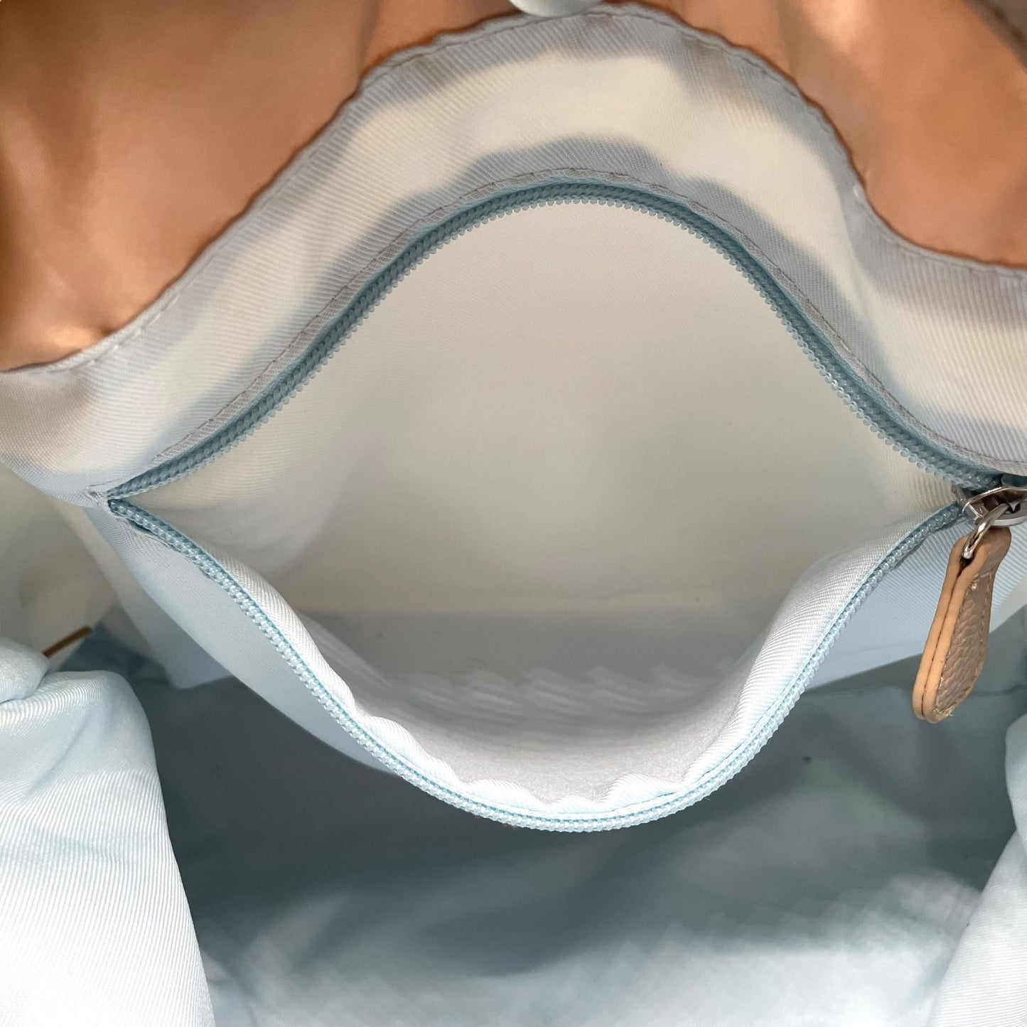 ダイアナ DIANA キルティング ショルダーバッグ ベージュ ナイロン トート 2WAY A4収納可 上品 T2