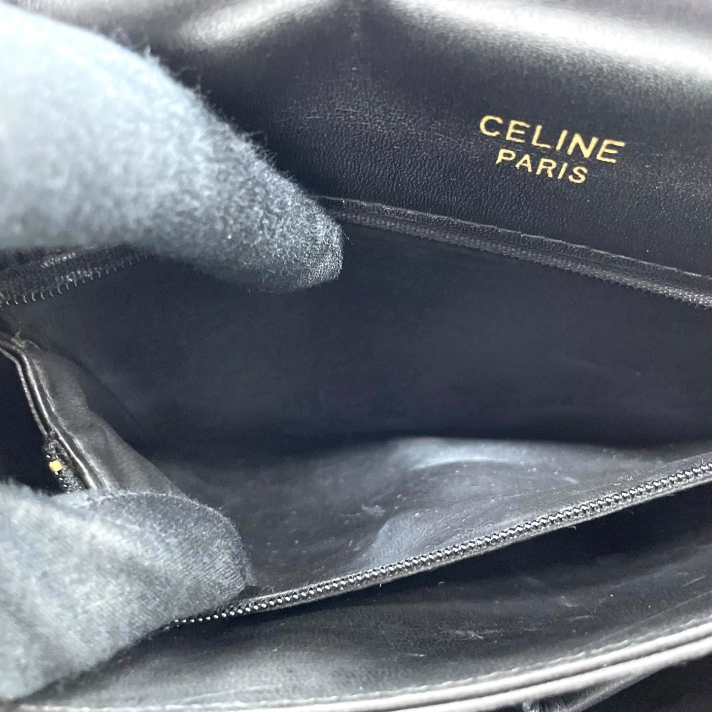 美品 セリーヌ CELINE ホースロゴ ホースキャリッジ金具 ショルダーバッグ 黒 ブラック レザー ヴィンテージ 馬車金具 金金具 ゴールド K5