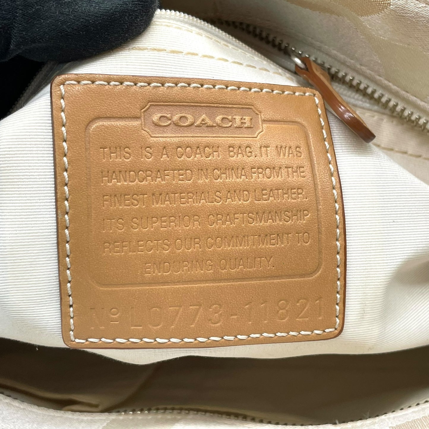 コーチ COACH シグネチャー ハンドバッグ トートバッグ 白 ホワイト 茶 ブラウン キャンバス レザー シルバー金具 ターンロック ロゴチャーム付き スカーフ付き 肩掛け可 レディース T1