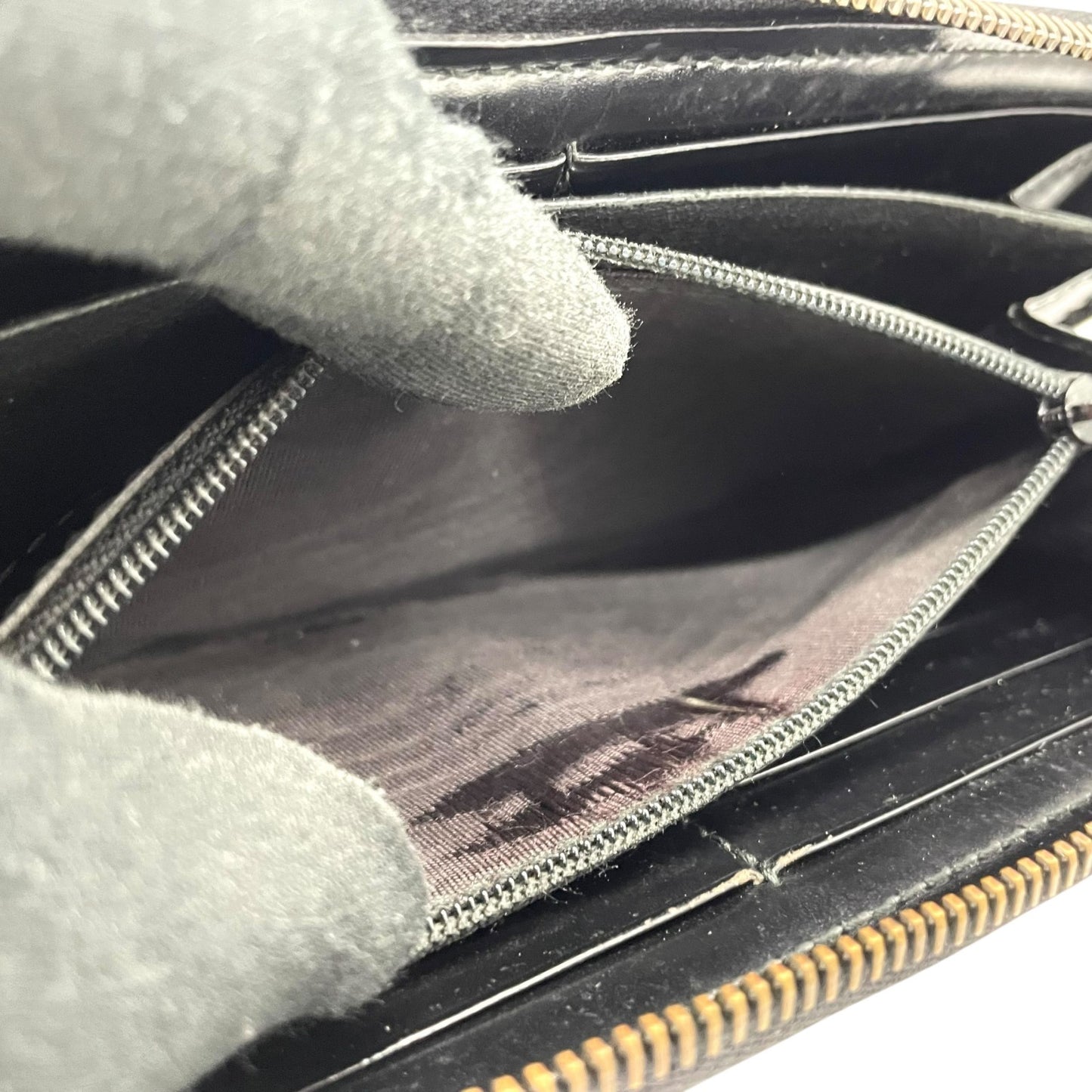 GUCCI グッチ GGインプリメ ラウンドファスナー 長財布 307982 黒 ブラック PVC レザー シルバー金具 メンズ レディース M4