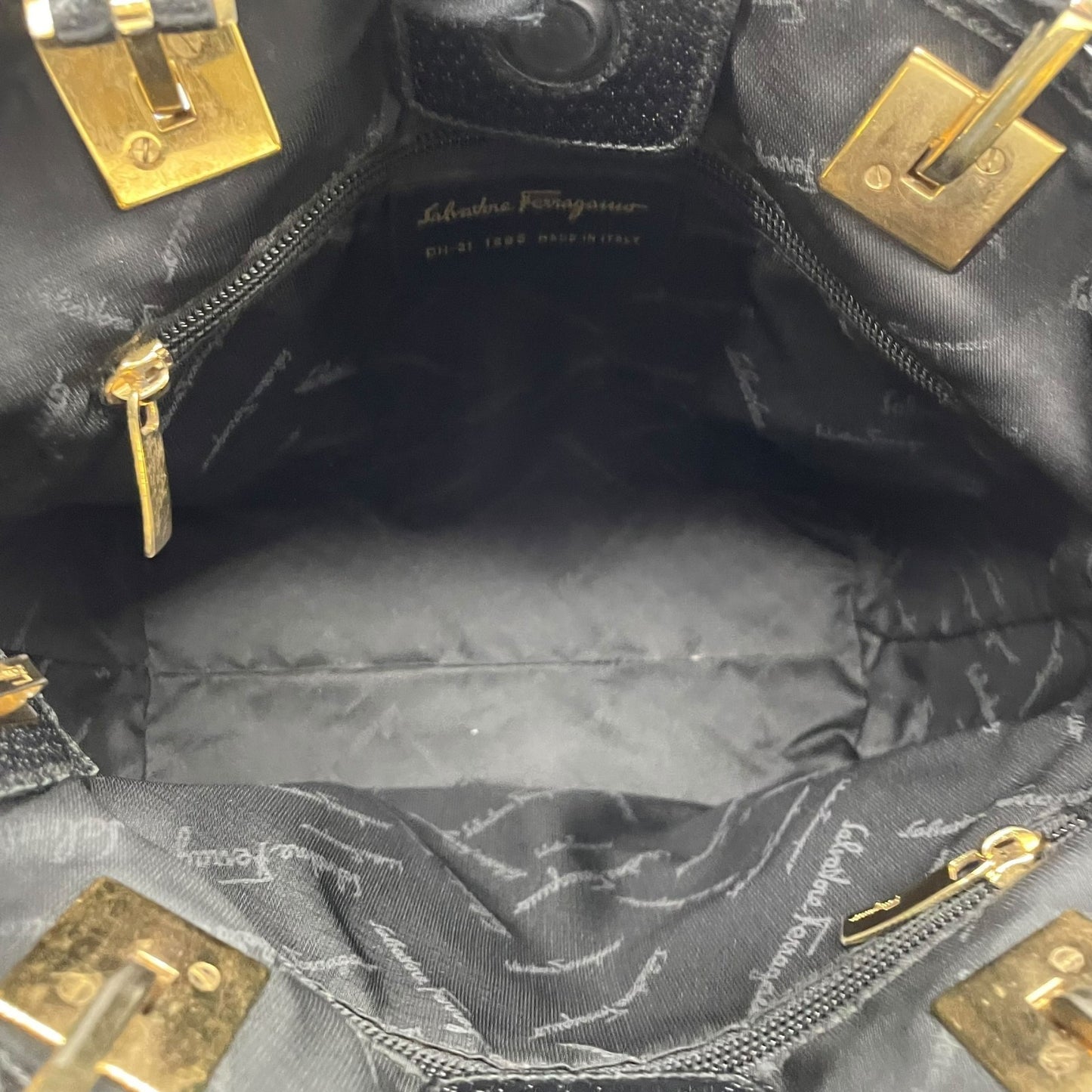 Authentic Salvatore Ferragamo DH-21 Tote Bag Canvas Leather Black Gold Hardware Women's Shoulder Bag