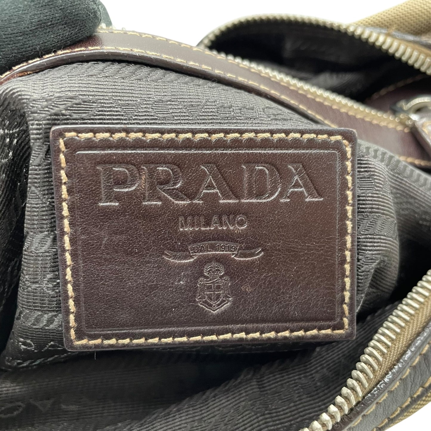 美品 PRADA プラダ ショルダーバッグ ジャガード VA0644 キャンバス レザー ベージュ ブラウン シルバー金具 斜め掛け可 クロスボディ ロゴ メンズ レディース Q