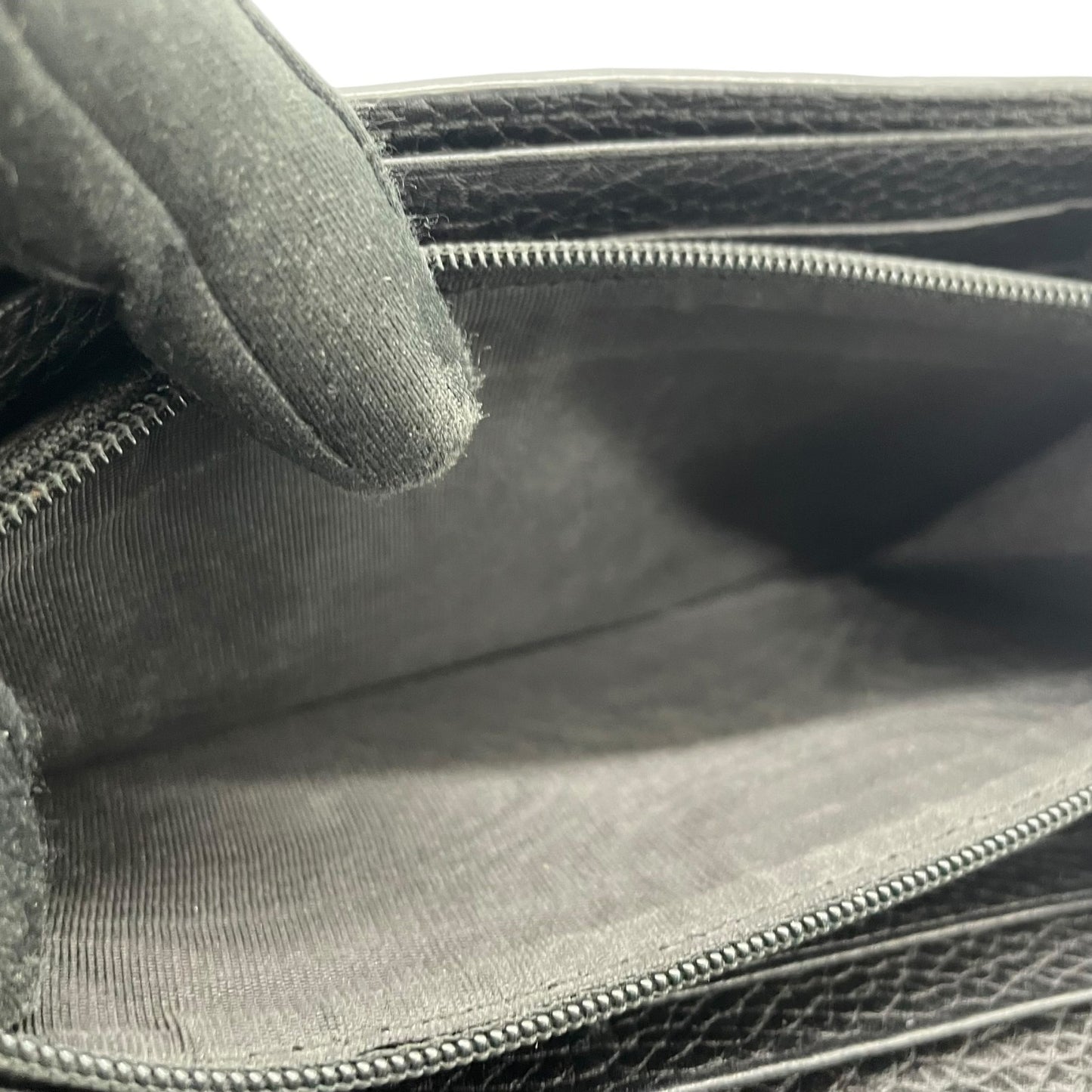 GUCCI グッチ GGマーモント 長財布 レザー 黒 ブラック ゴールド金具 箱付き レディース W2