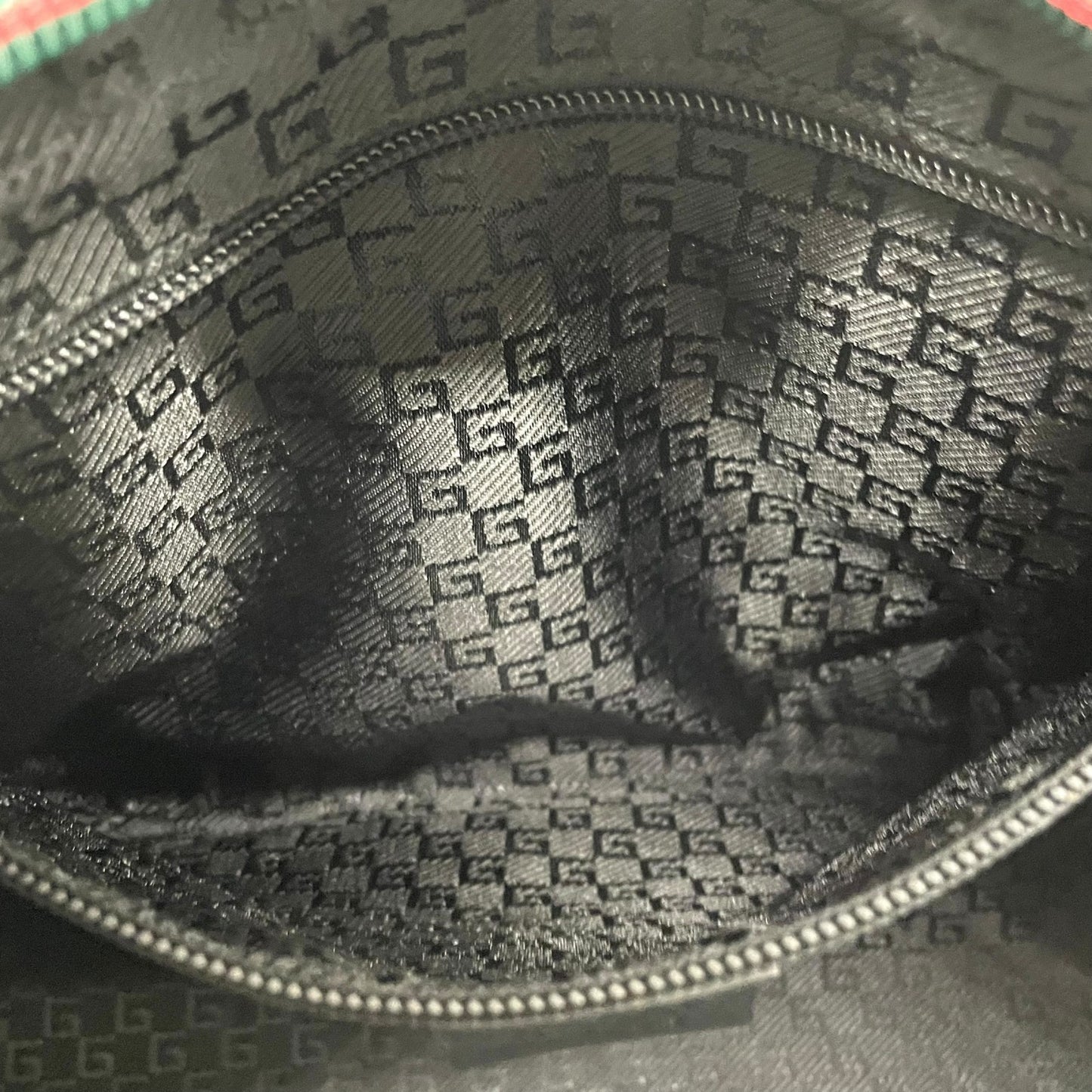 極美品 GUCCI グッチ ボストンバッグ 2WAY ハンドバッグ ブラック 黒 ナイロン 肩掛け 斜め掛け クロスボディ シルバー金具 メンズ レディース ユニセックス トラベルバッグ 大容量 Z4