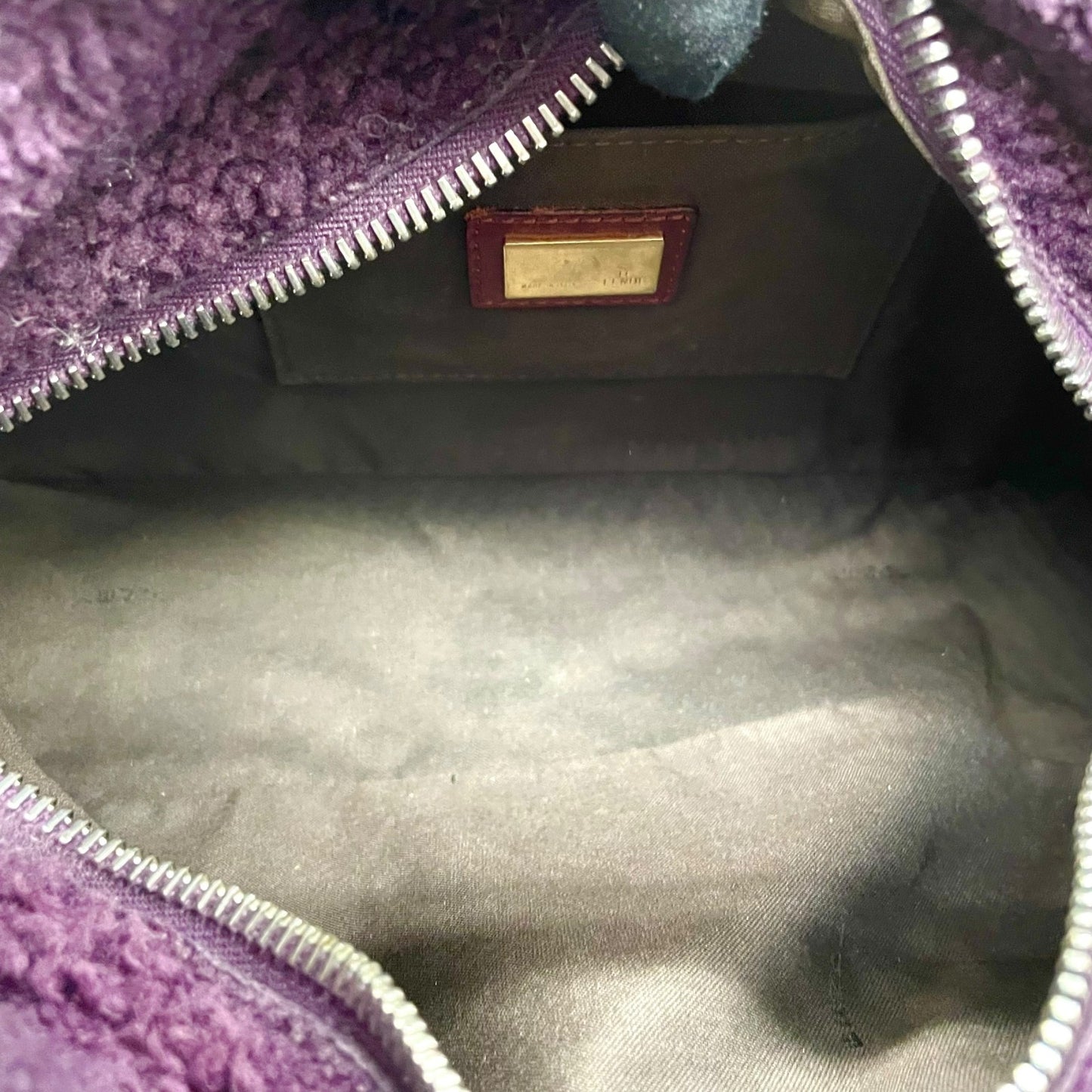 美品 希少カラー FENDI フェンディ ズッキーノ 2WAY ハンドバッグ ショルダーバッグ 赤紫 ワインレッド パープル系 キャンバス レザー ゴールド金具 ズッカ柄 レディース