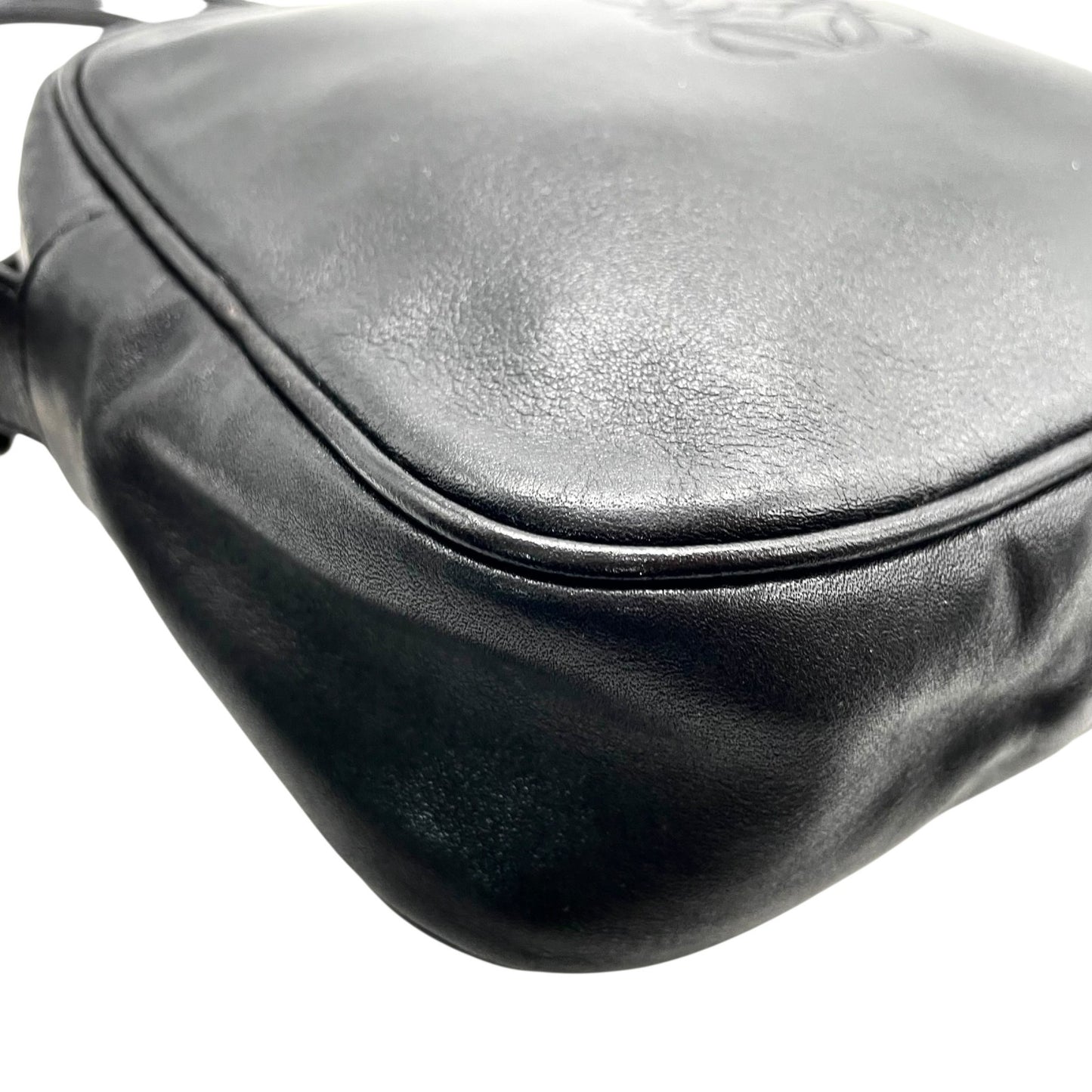 美品 LOEWE ロエベ ショルダーバッグ ミニバッグ コンパクト ポシェット アナグラム ロゴ 黒 ブラック レザー ゴールド金具 斜め掛け可 レディース ヴィンテージ D2