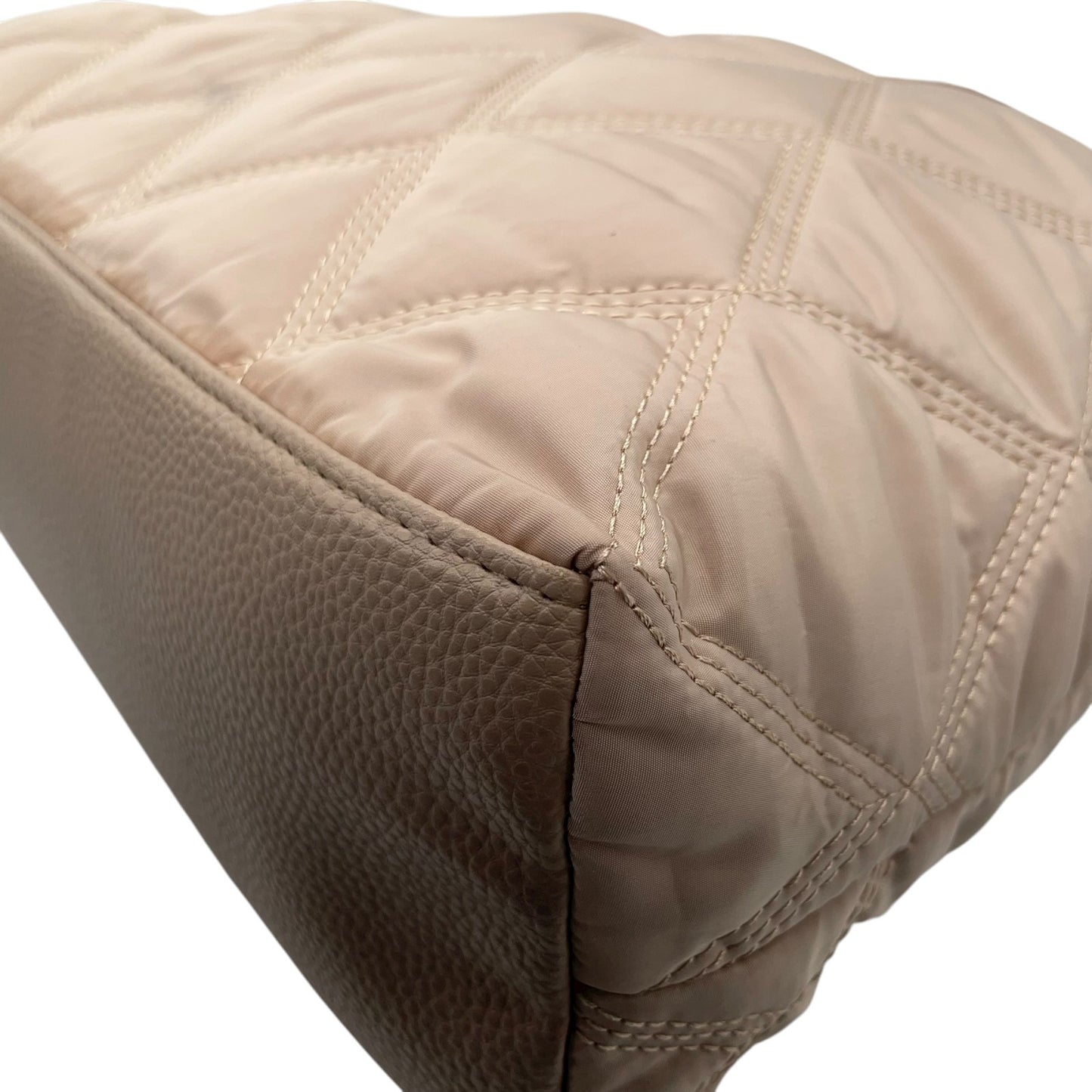 ダイアナ DIANA キルティング ショルダーバッグ ベージュ ナイロン トート 2WAY A4収納可 上品 T2