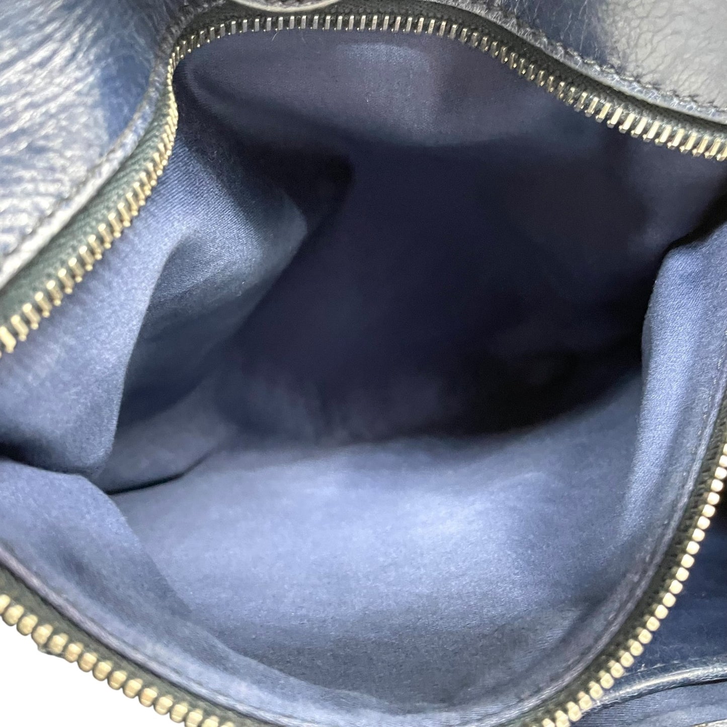 ミュウミュウ miumiu トートバッグ ショルダーバッグ ネイビー 紺 2way レザー 手提げ 斜め掛け可 シルバー金具 ロゴ レディース K10 archive 002 Y2K