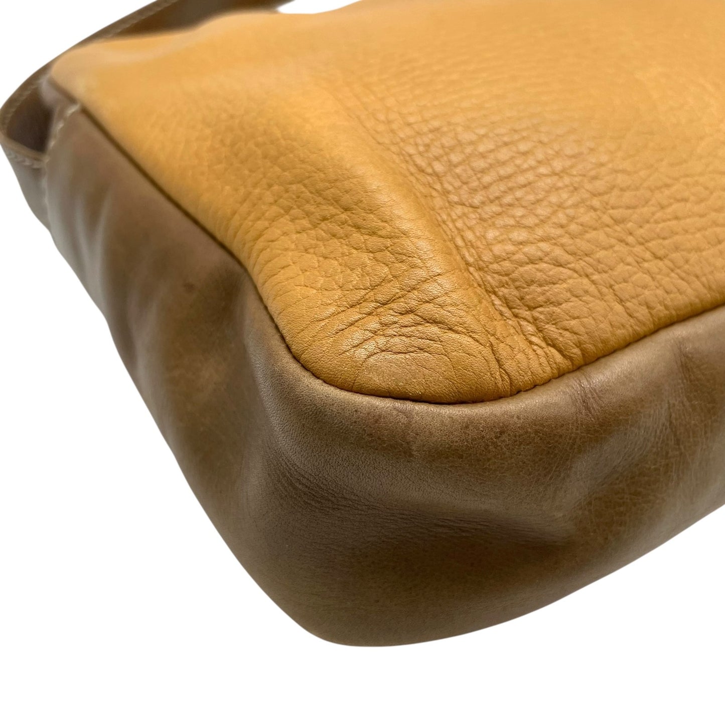 LOEWE ロエベ ショルダーバッグ 茶 ブラウン キャメル レザー ゴールド金具 アナグラム 斜め掛け可 レディース ヴィンテージ K10