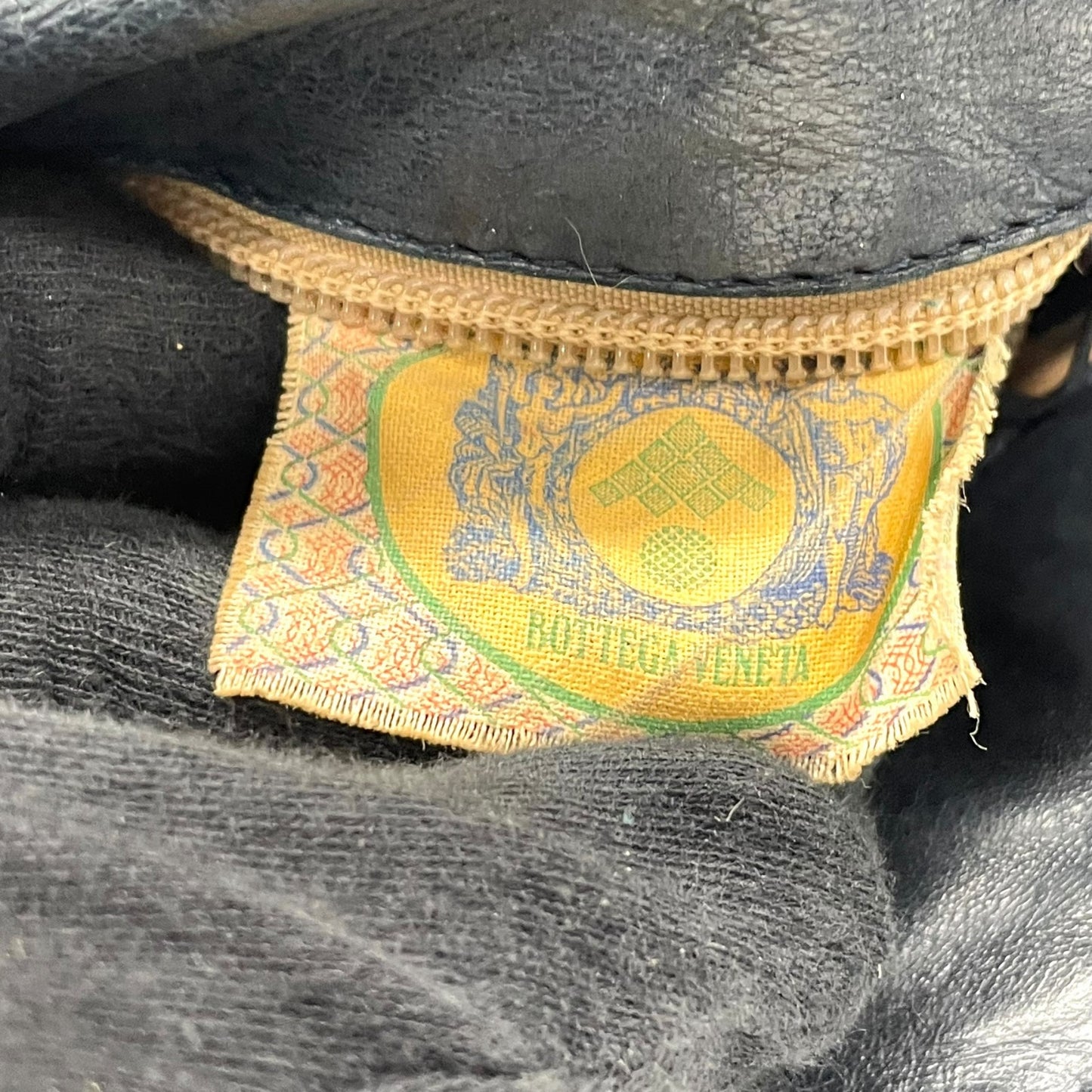 BOTTEGA VENETA ボッテガヴェネタ イントレチャート ハンドバッグ ワンショルダー ネイビー レザー ゴールド金具 肩掛け可 編み込み レディース K11