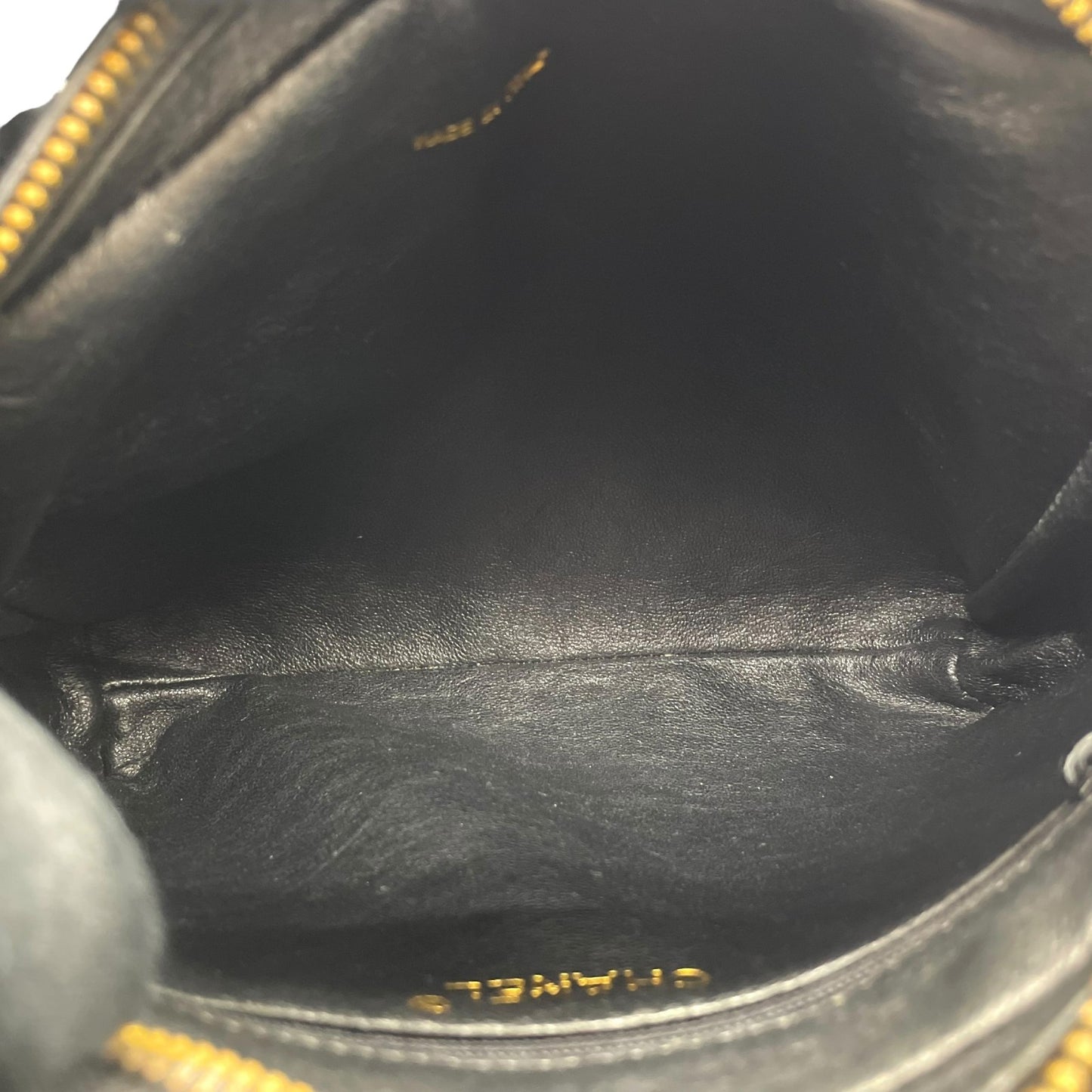 Authentic CHANEL Matelasse Fringe Shoulder Bag Black Leather Vintage Gold Crossbody